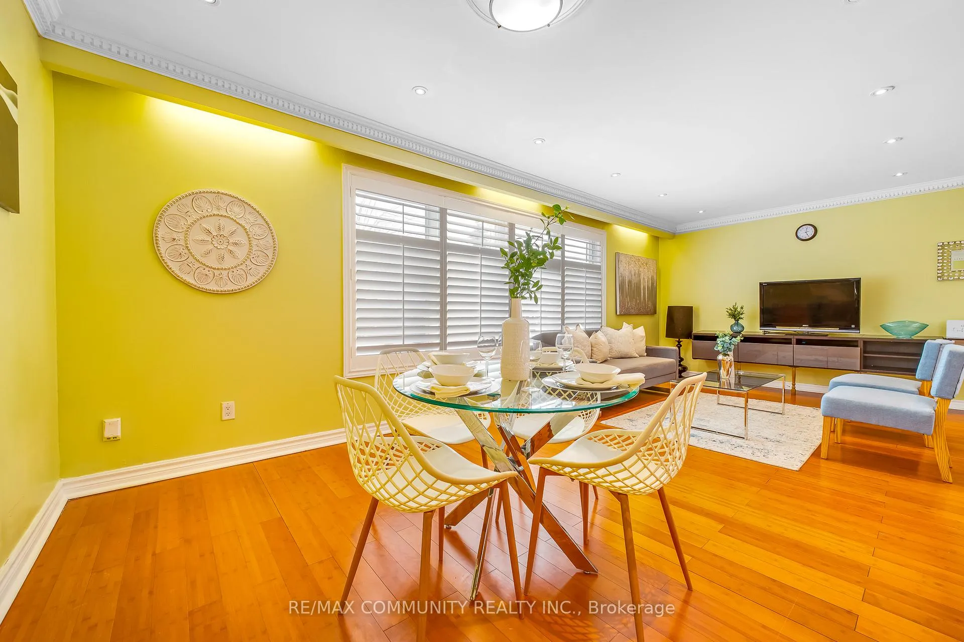 Photo 12 of 24 Hurley Crescent, Scarborough, Bendale — HOMEH