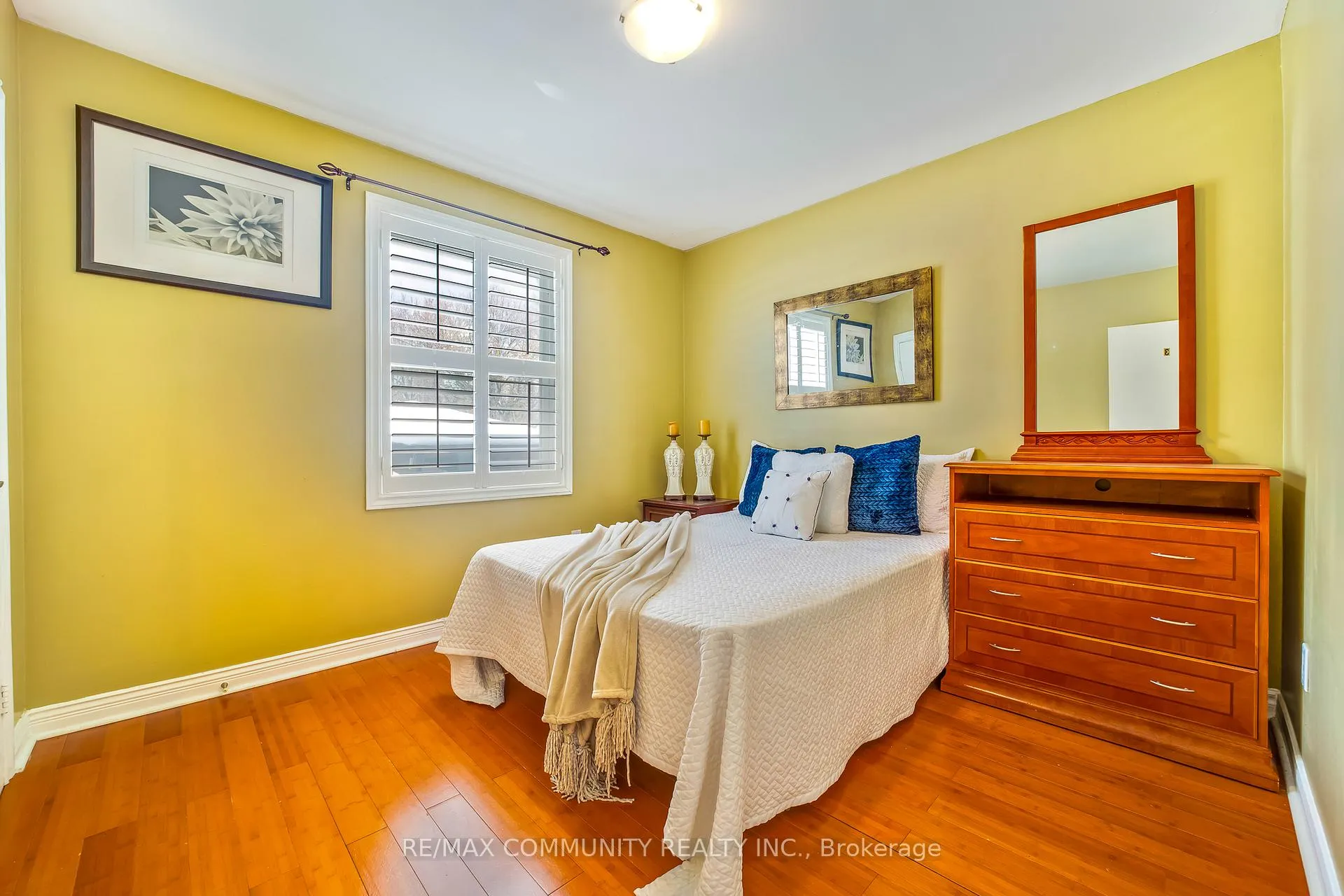 Photo 20 of 24 Hurley Crescent, Scarborough, Bendale — HOMEH