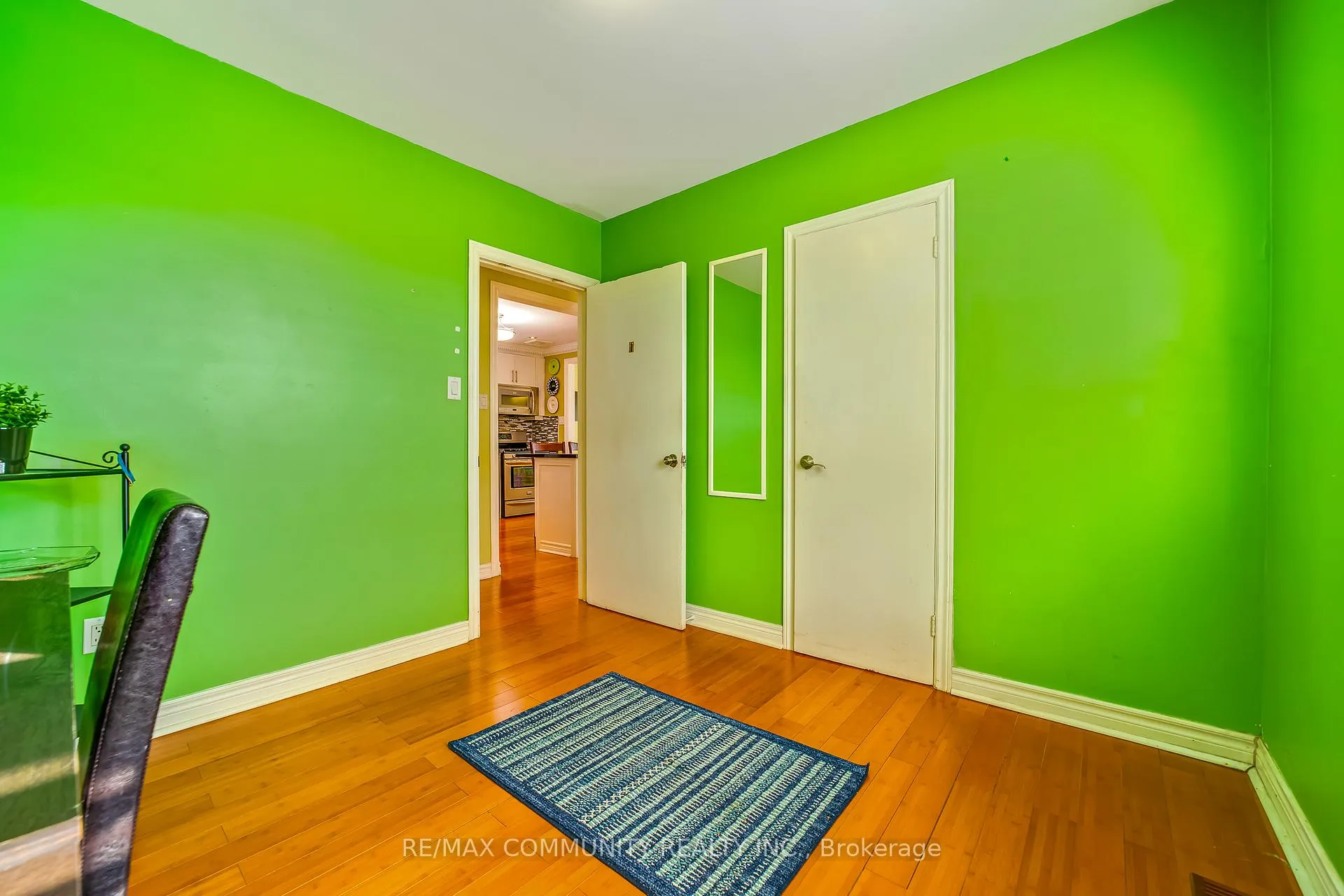 Photo 23 of 24 Hurley Crescent, Scarborough, Bendale — HOMEH