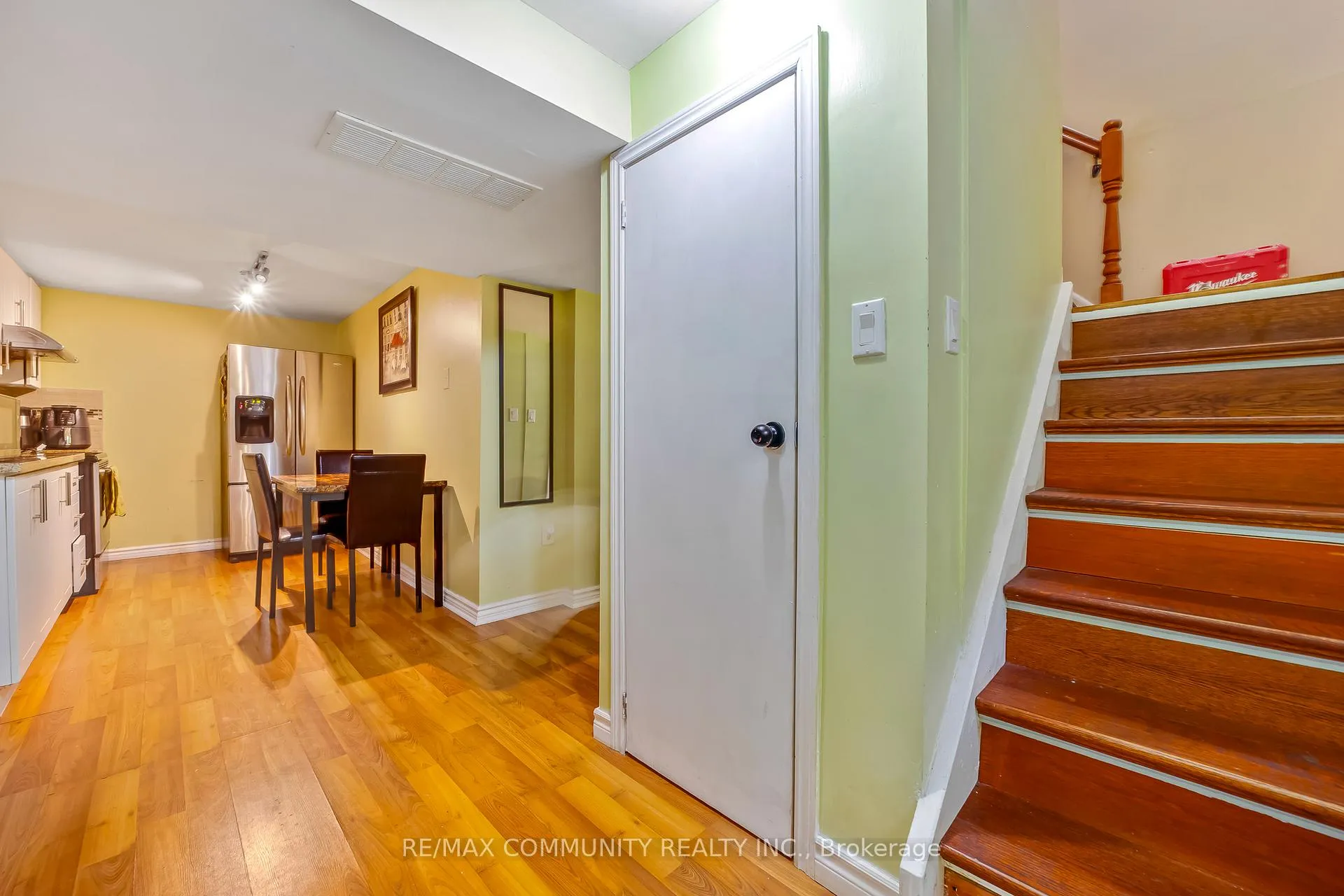 Photo 26 of 24 Hurley Crescent, Scarborough, Bendale — HOMEH