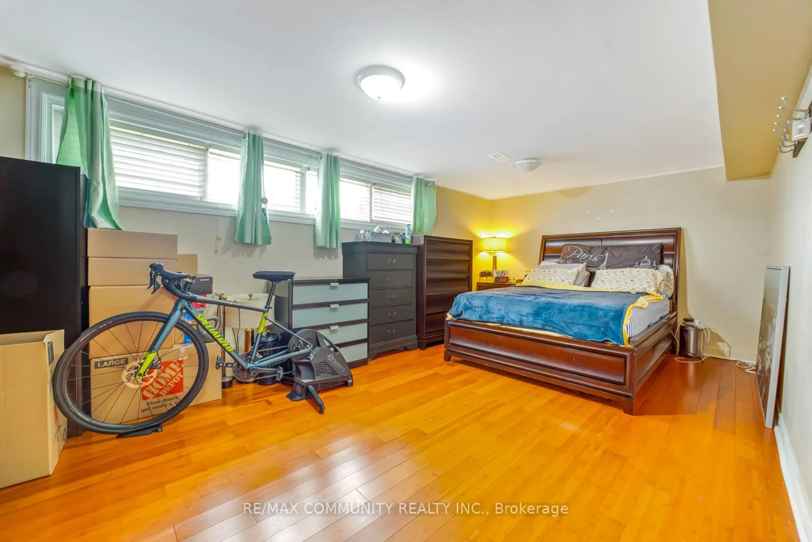Photo 29 of 24 Hurley Crescent, Scarborough, Bendale — HOMEH