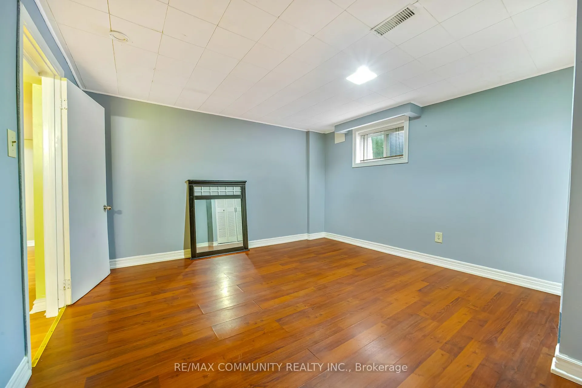 Photo 32 of 24 Hurley Crescent, Scarborough, Bendale — HOMEH