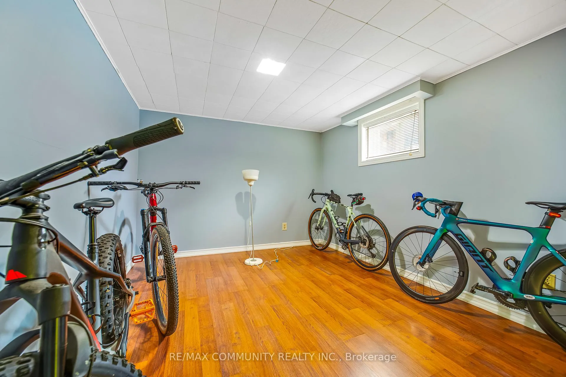 Photo 33 of 24 Hurley Crescent, Scarborough, Bendale — HOMEH
