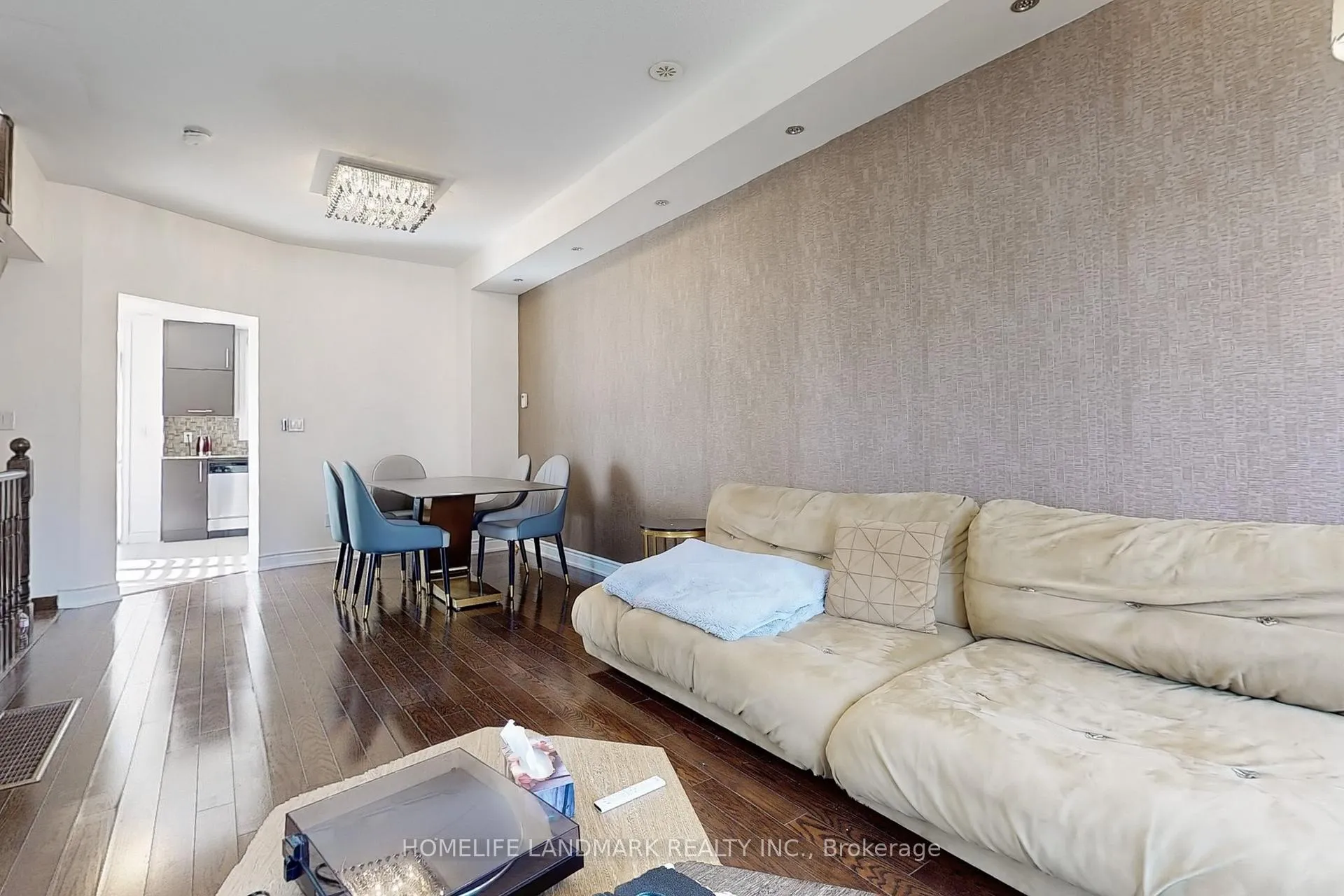 Photo 5 of 231 South Park Road, Markham, Commerce Valley — HOMEH