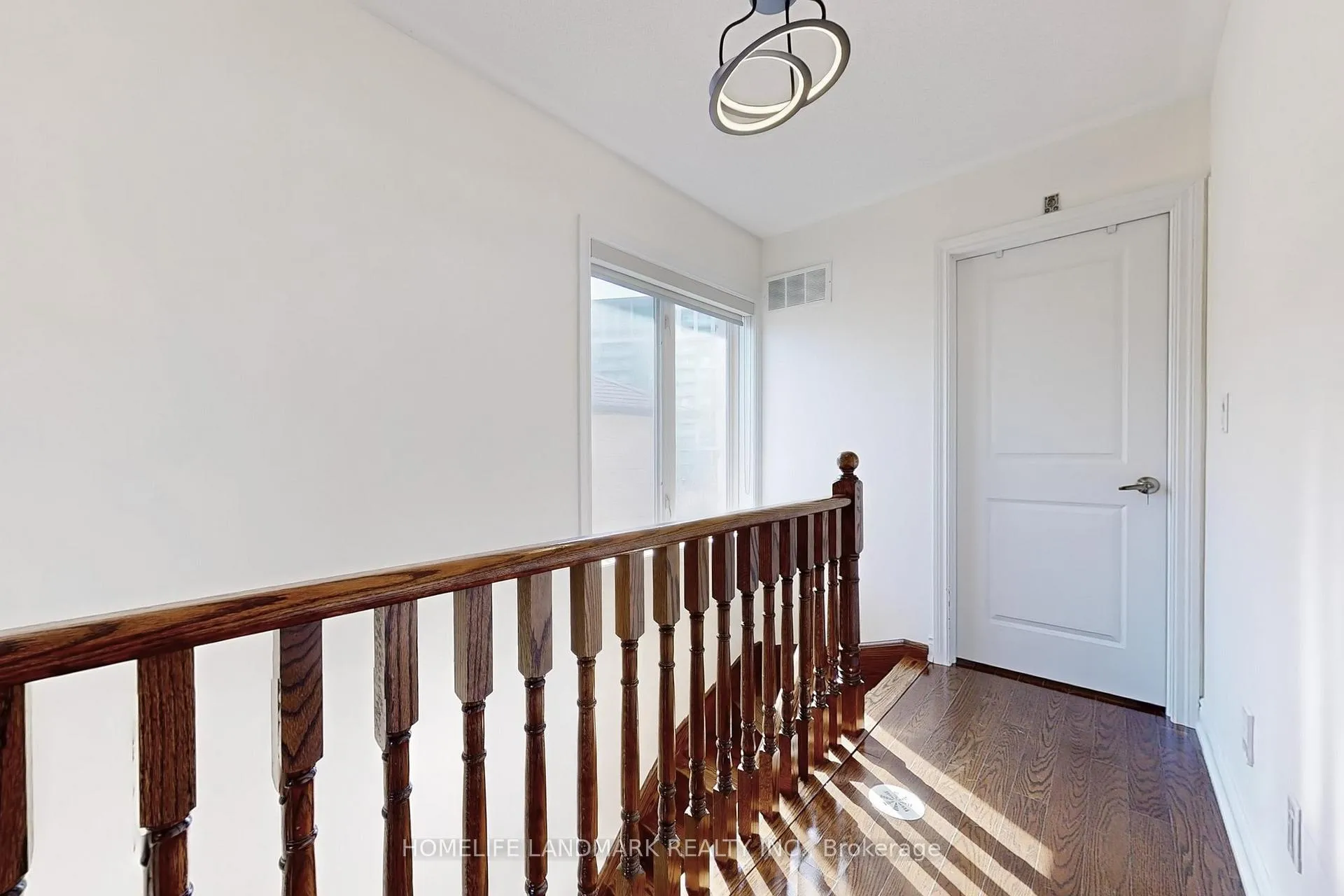 Photo 16 of 231 South Park Road, Markham, Commerce Valley — HOMEH