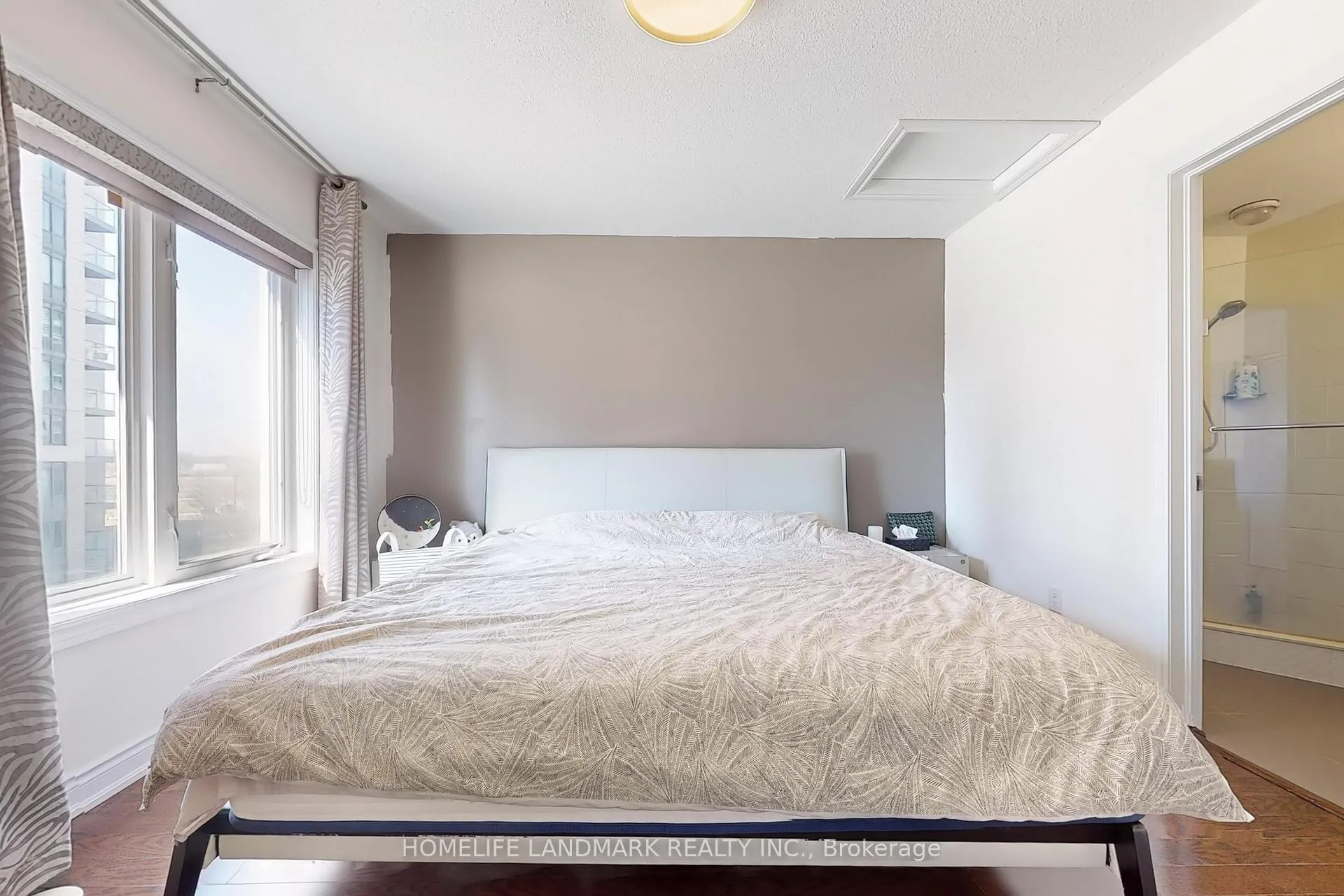 Photo 18 of 231 South Park Road, Markham, Commerce Valley — HOMEH