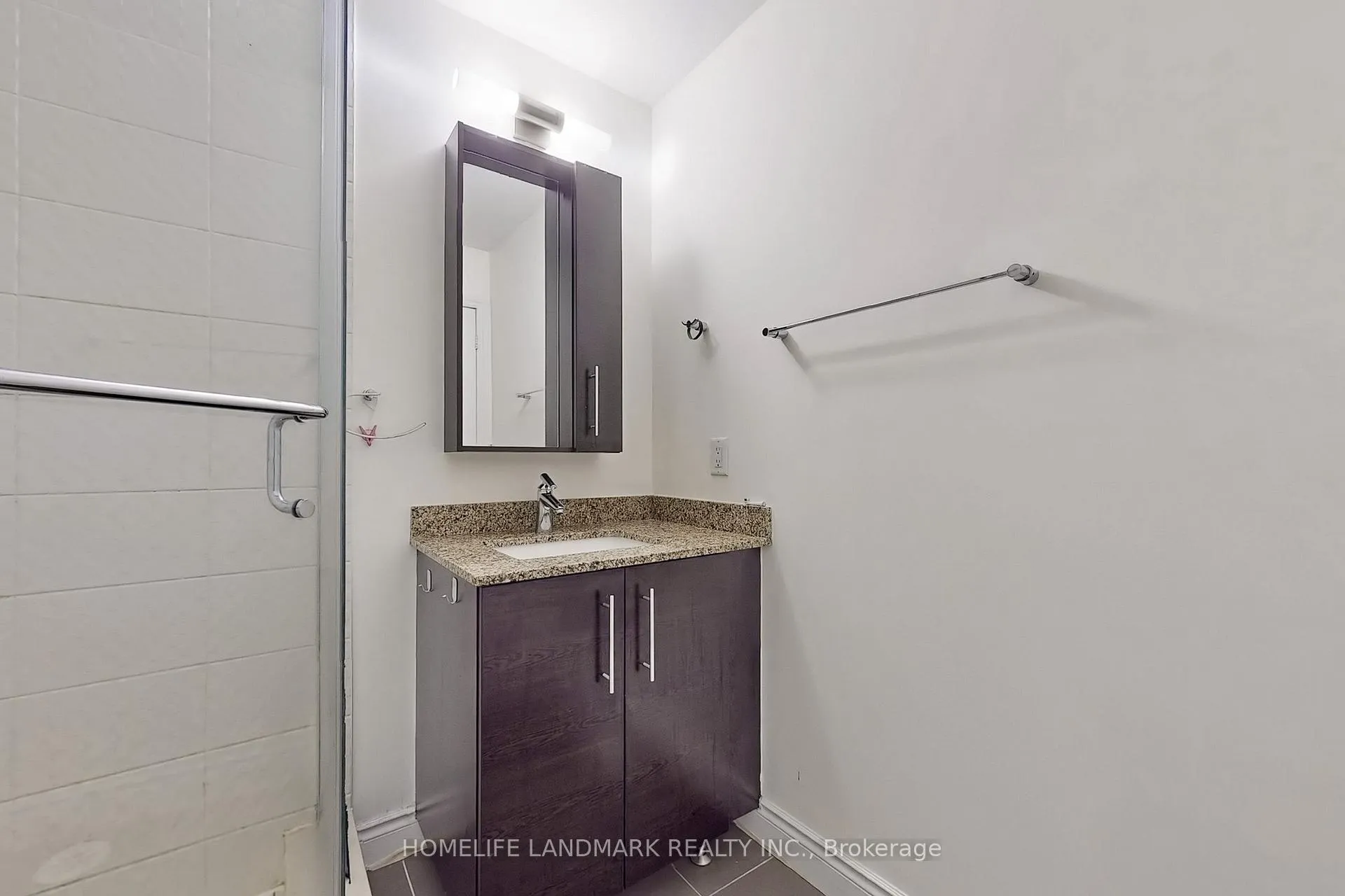 Photo 22 of 231 South Park Road, Markham, Commerce Valley — HOMEH