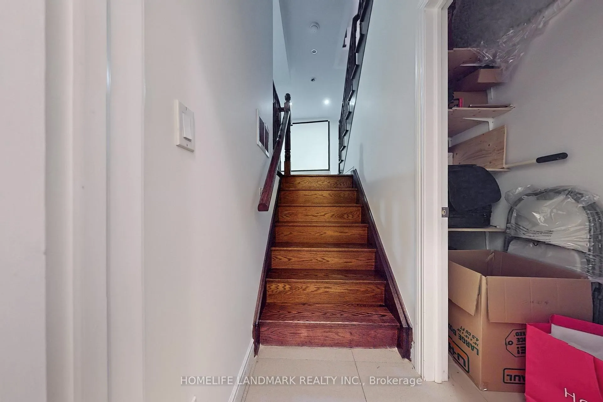 Photo 39 of 231 South Park Road, Markham, Commerce Valley — HOMEH