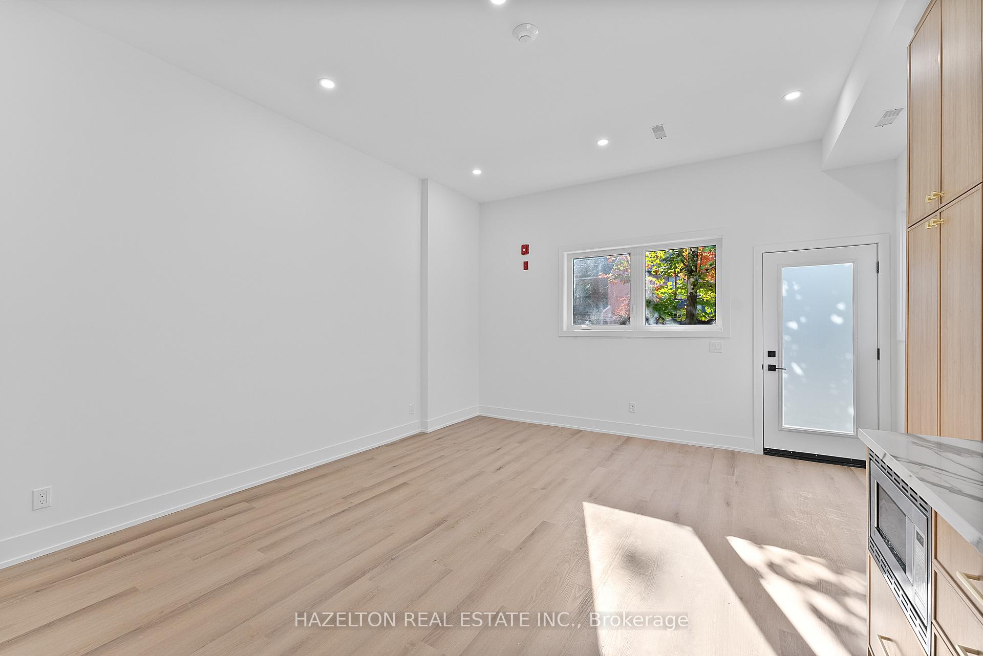 Photo 5 of Unit 2, 127 Northcote Avenue, Toronto, Little Portugal — HOMEH