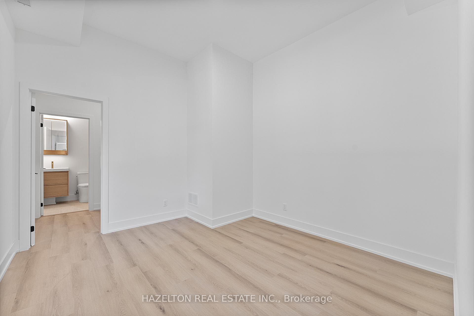 Photo 6 of Unit 2, 127 Northcote Avenue, Toronto, Little Portugal — HOMEH