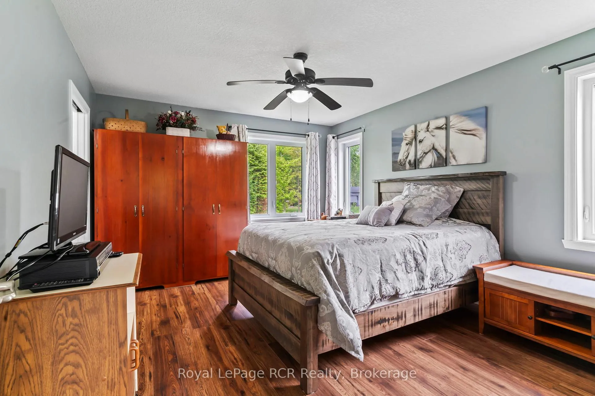 Photo 21 of 615 Cayuga Crescent, Huron-Kinloss — HOMEH