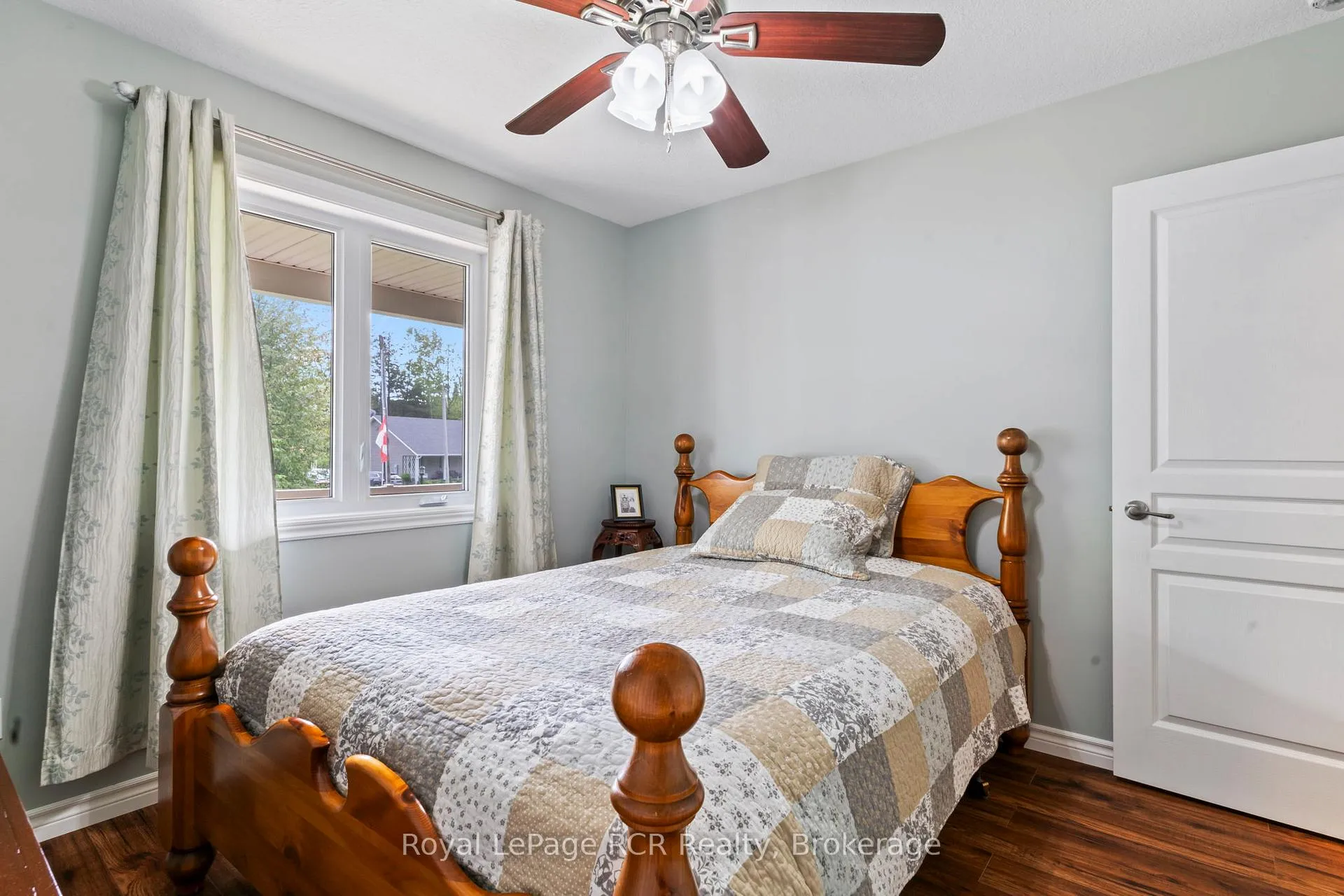 Photo 24 of 615 Cayuga Crescent, Huron-Kinloss — HOMEH