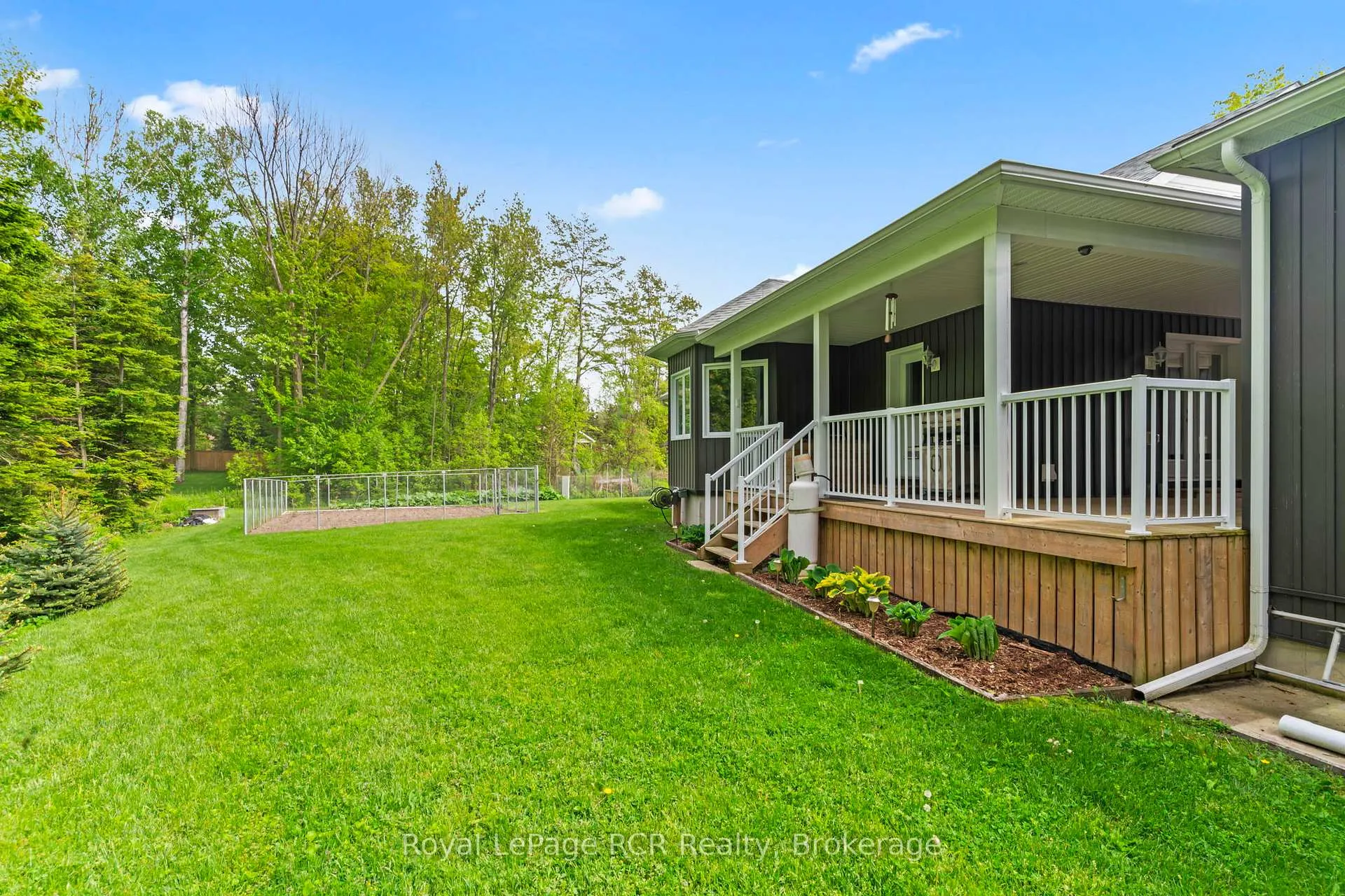 Photo 39 of 615 Cayuga Crescent, Huron-Kinloss — HOMEH