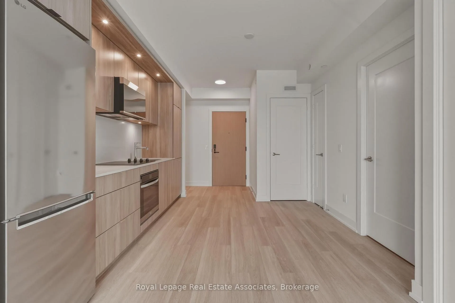 Front of Unit 1402, 25 Cordova Avenue