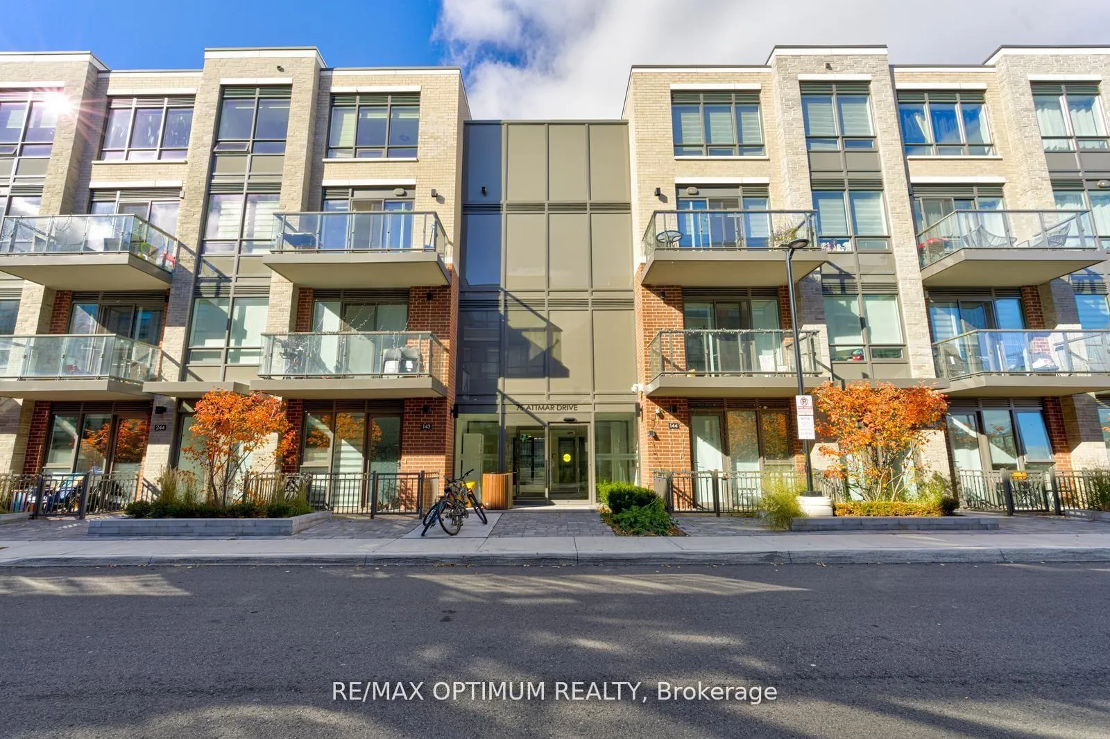 Photo 4 of Unit 339, 75 Attmar Drive, Brampton, Bram East — HOMEH