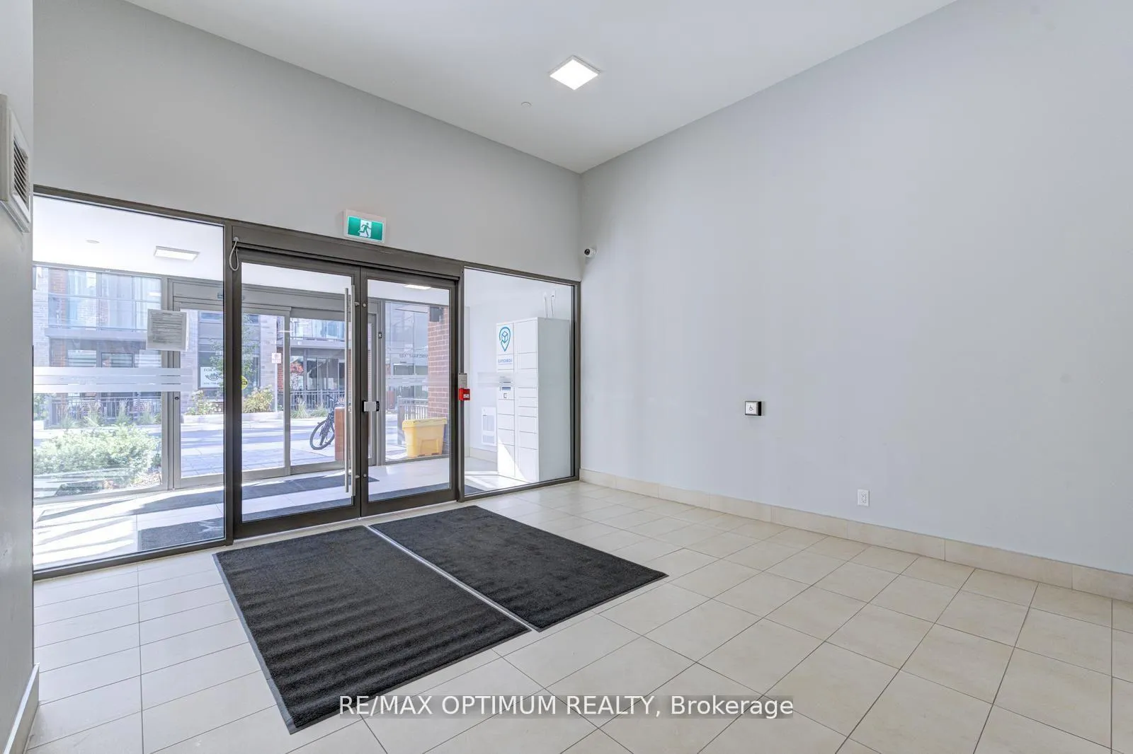Photo 7 of Unit 339, 75 Attmar Drive, Brampton, Bram East — HOMEH