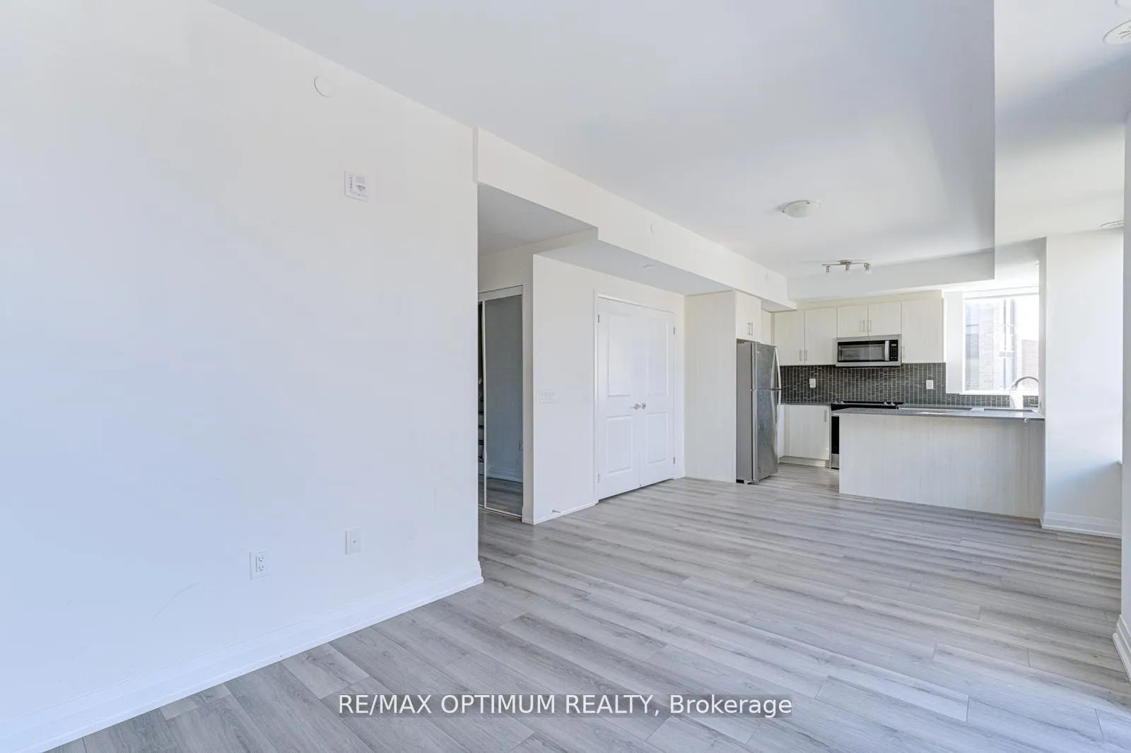 Photo 14 of Unit 339, 75 Attmar Drive, Brampton, Bram East — HOMEH