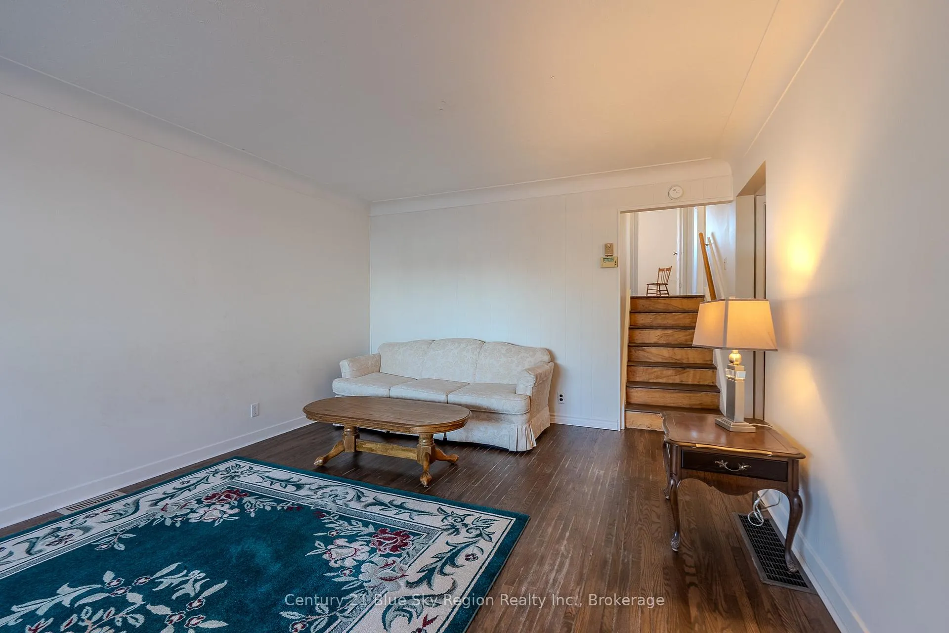 Photo 6 of 994 Premier Road, North Bay, Ferris — HOMEH