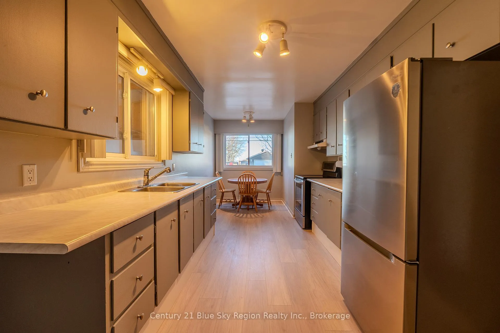 Photo 9 of 994 Premier Road, North Bay, Ferris — HOMEH