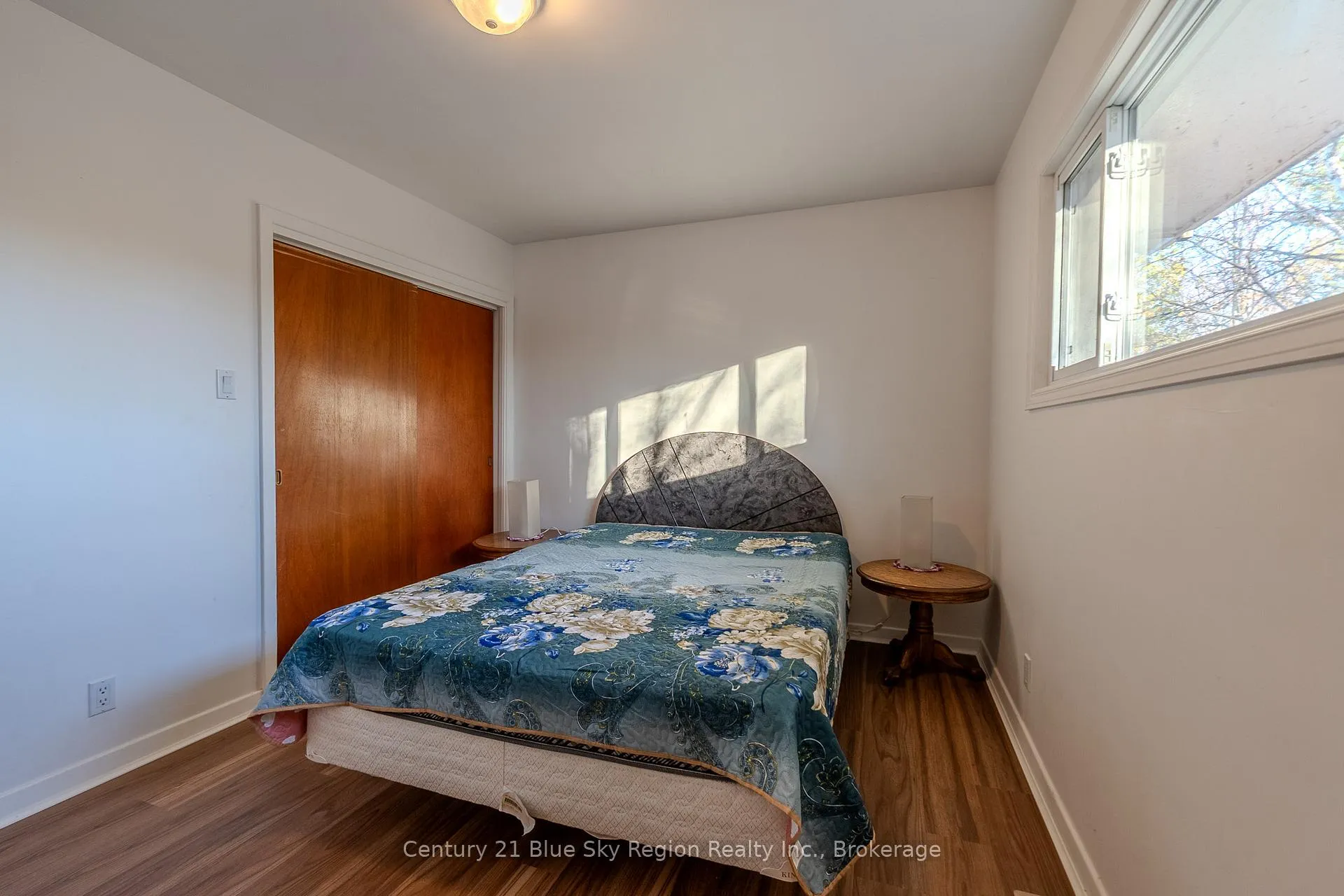 Photo 16 of 994 Premier Road, North Bay, Ferris — HOMEH