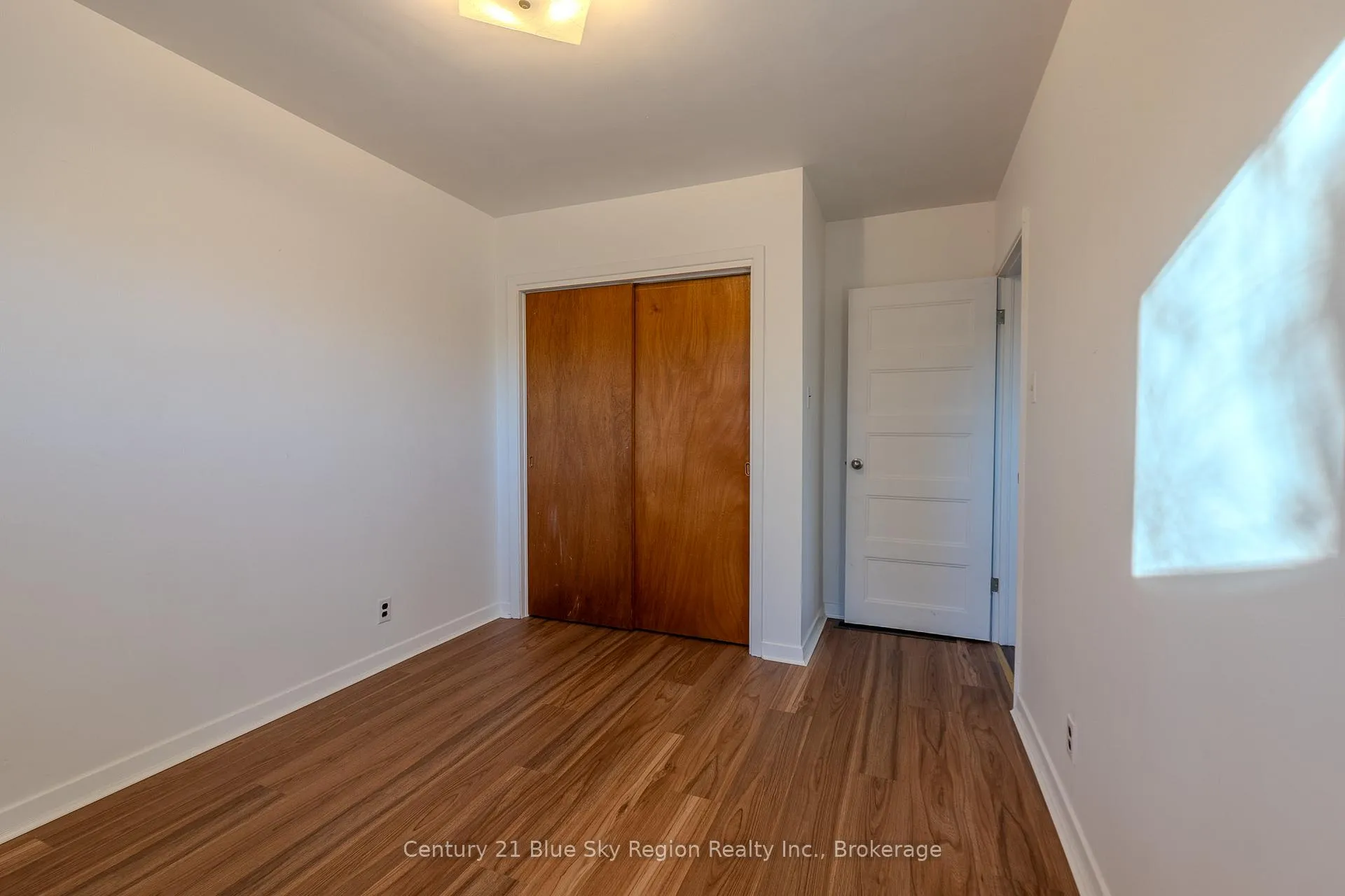 Photo 21 of 994 Premier Road, North Bay, Ferris — HOMEH