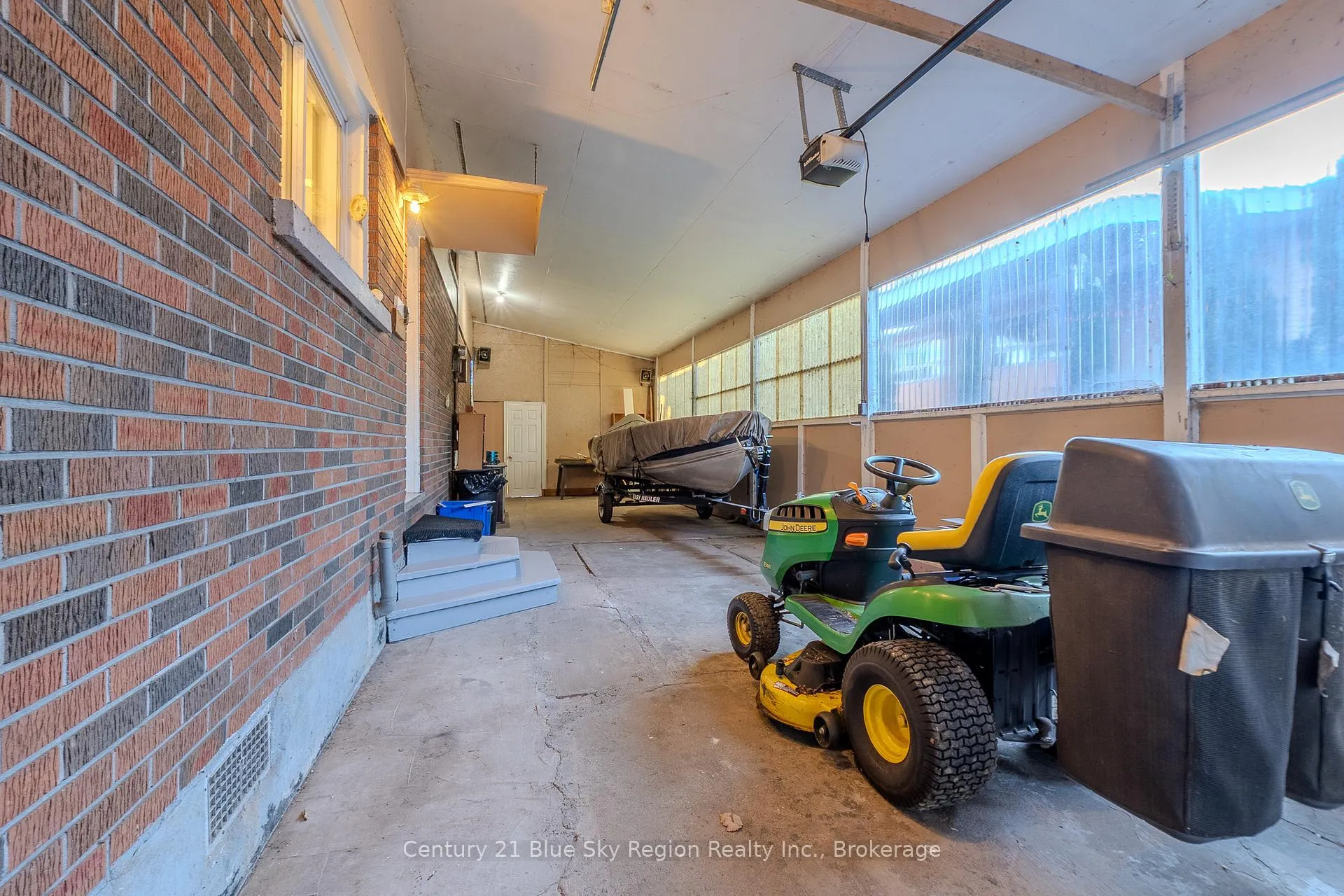 Photo 26 of 994 Premier Road, North Bay, Ferris — HOMEH