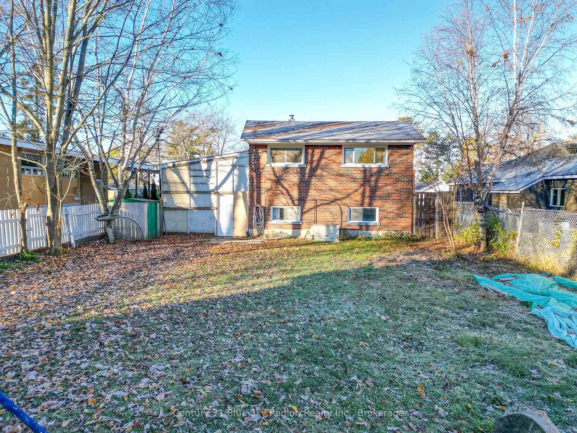 Photo 34 of 994 Premier Road, North Bay, Ferris — HOMEH