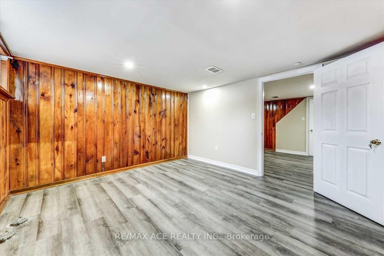 Photo 6 of Unit Bsmt, 50 Gully Drive, Scarborough, Bendale — HOMEH