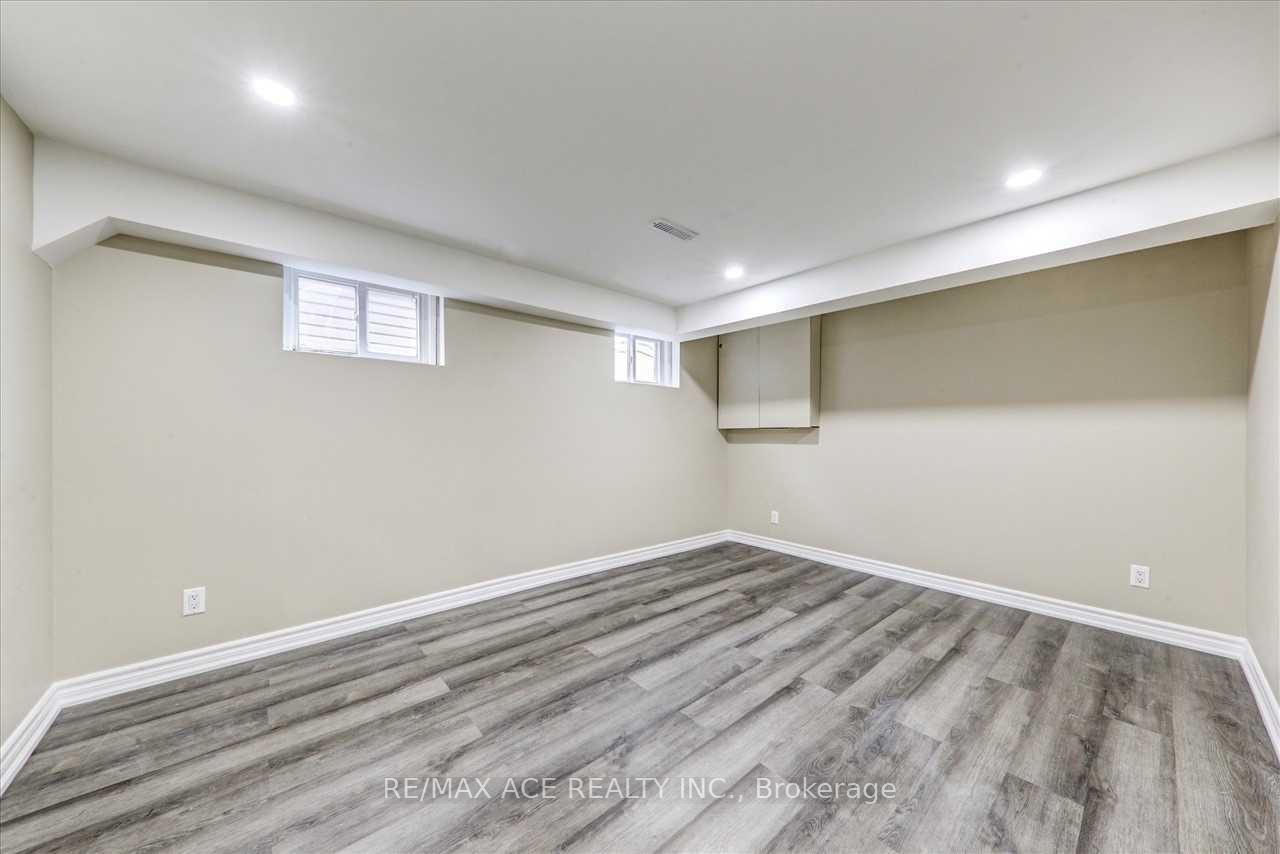 Photo 12 of Unit Bsmt, 50 Gully Drive, Scarborough, Bendale — HOMEH