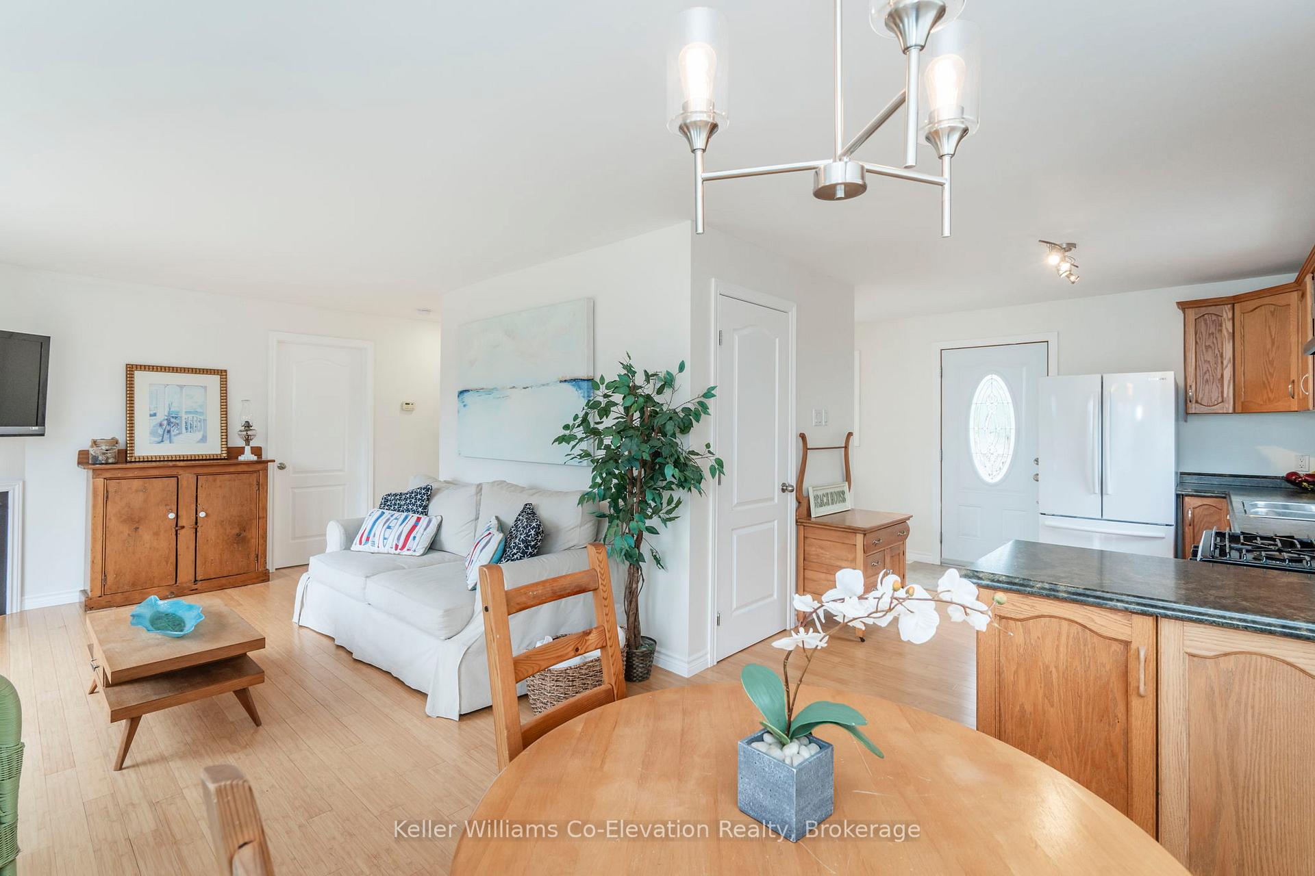 Photo 7 of 13 Cobblestone Road, Tiny, Rural Tiny — HOMEH