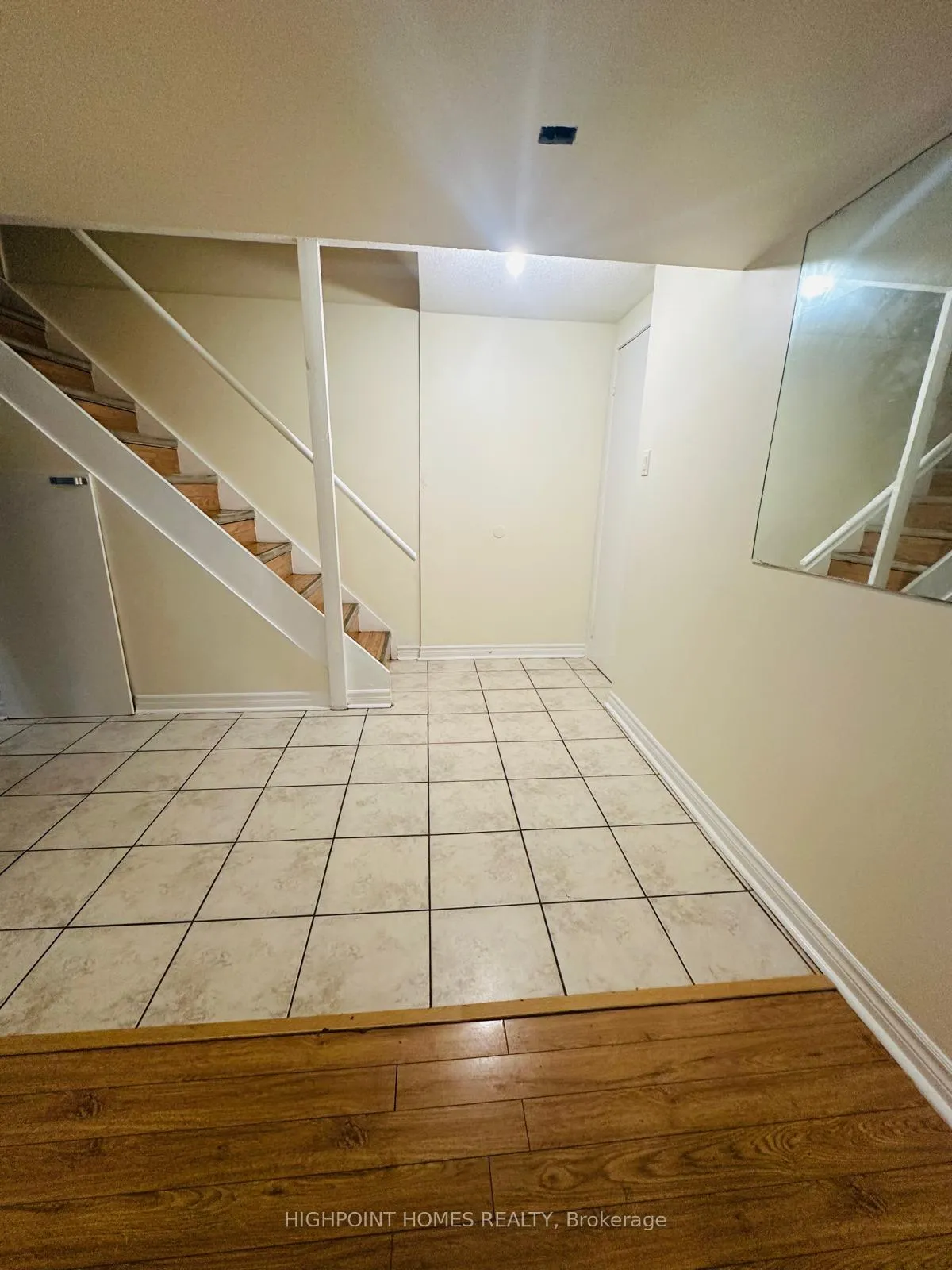 Photo 6 of Unit Bsmt, 2 William Honey Crescent, Markham, Middlefield — HOMEH
