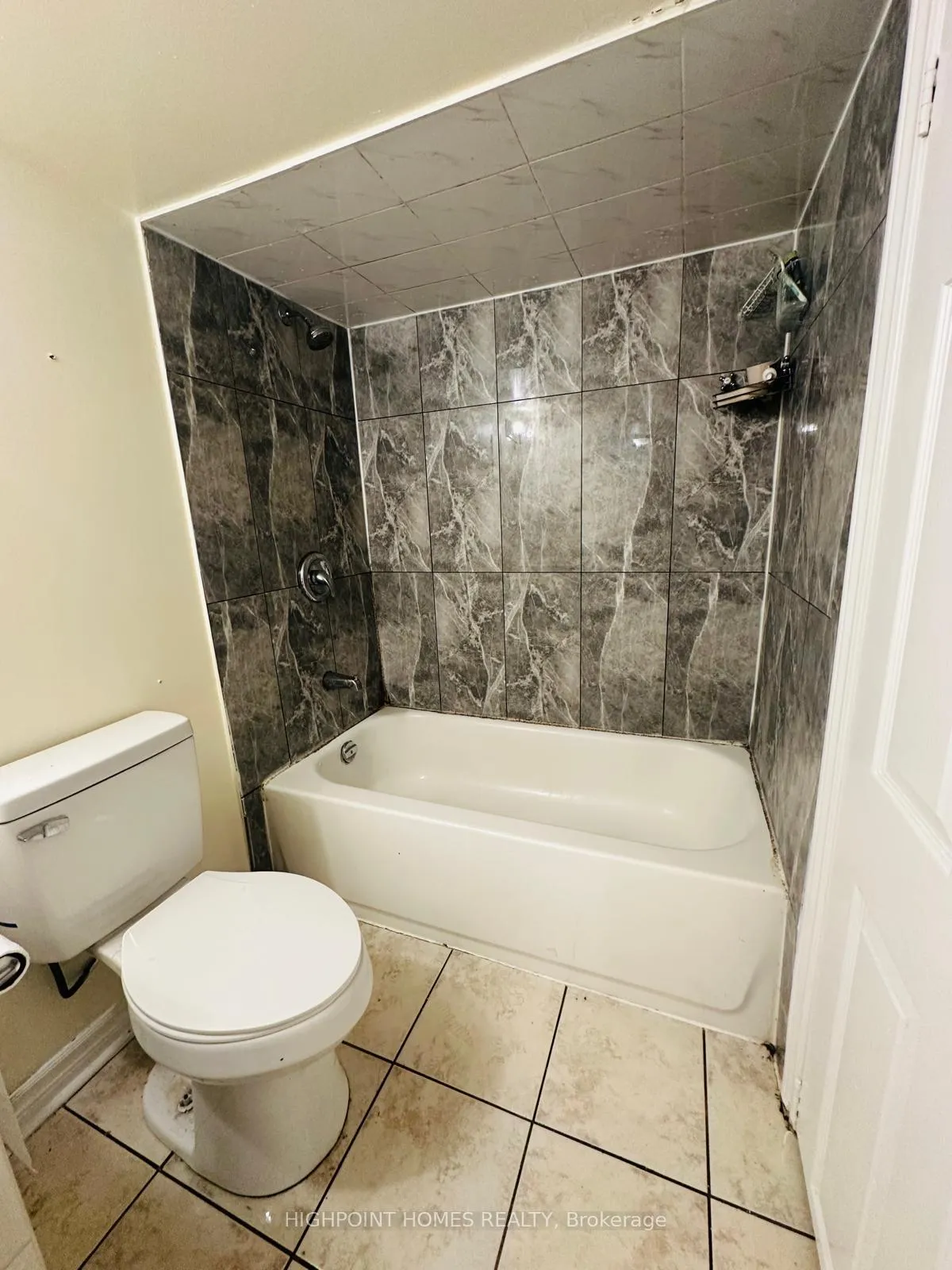 Photo 13 of Unit Bsmt, 2 William Honey Crescent, Markham, Middlefield — HOMEH