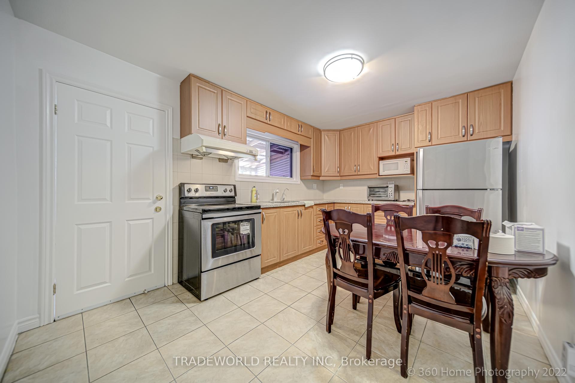 Photo 8 of 937 Gerrard Street E, Toronto, South Riverdale — HOMEH