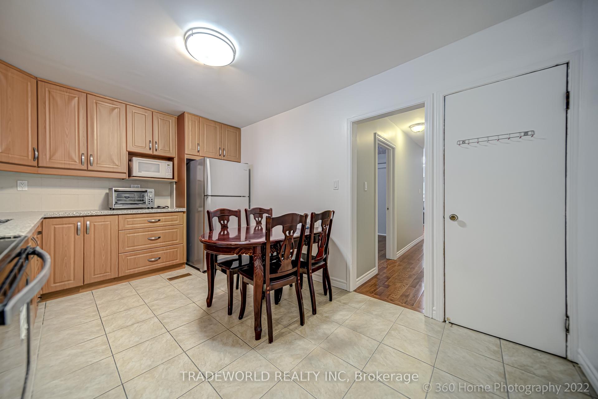 Photo 10 of 937 Gerrard Street E, Toronto, South Riverdale — HOMEH