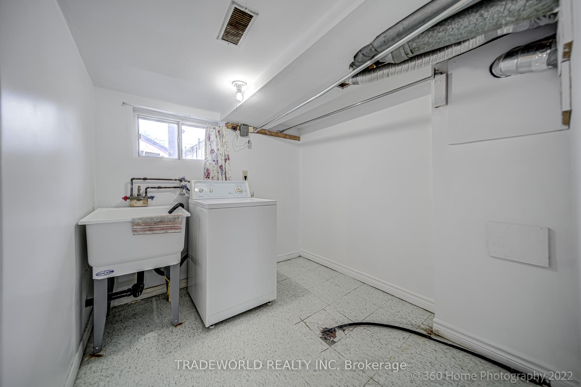 Photo 15 of 937 Gerrard Street E, Toronto, South Riverdale — HOMEH