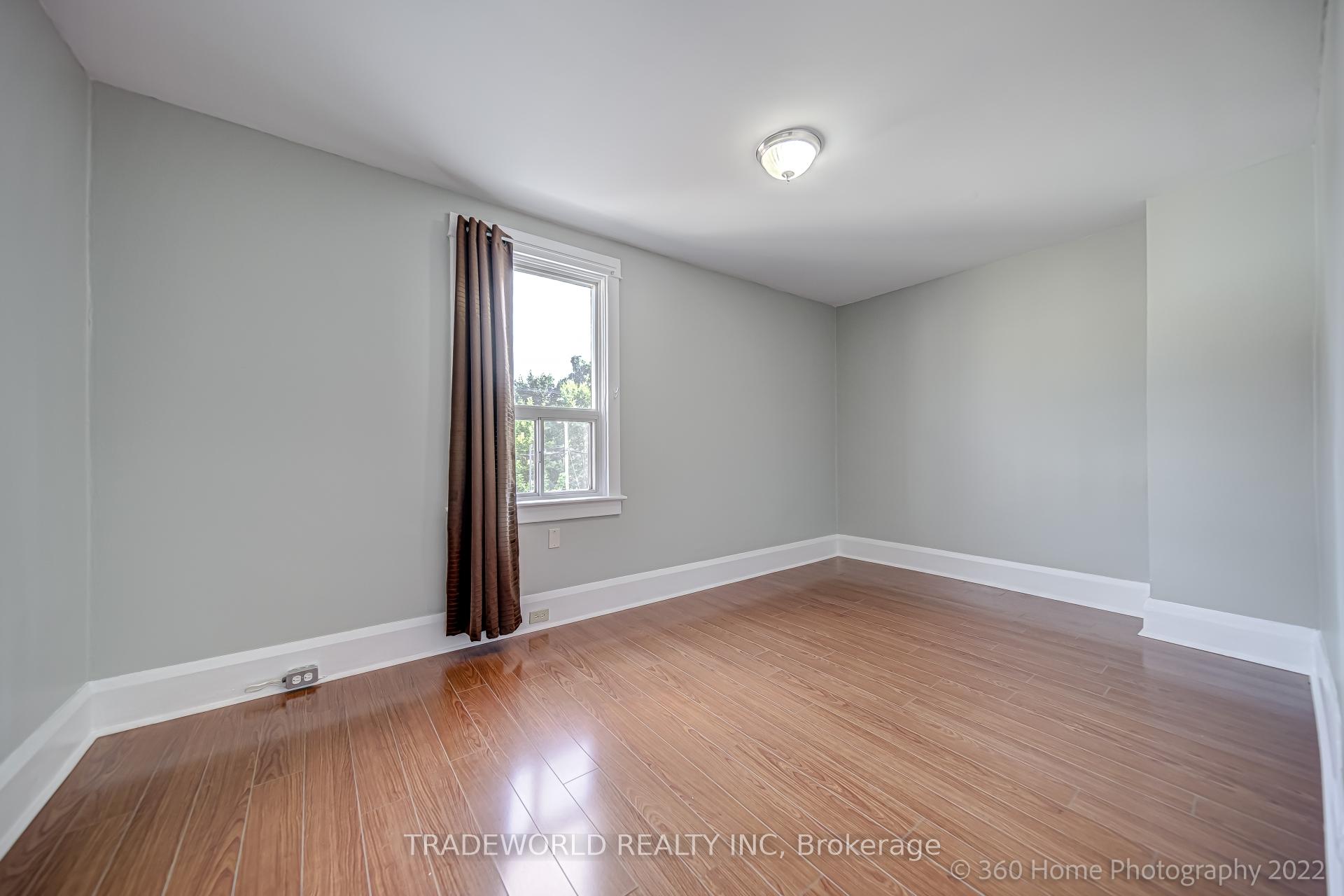 Photo 17 of 937 Gerrard Street E, Toronto, South Riverdale — HOMEH