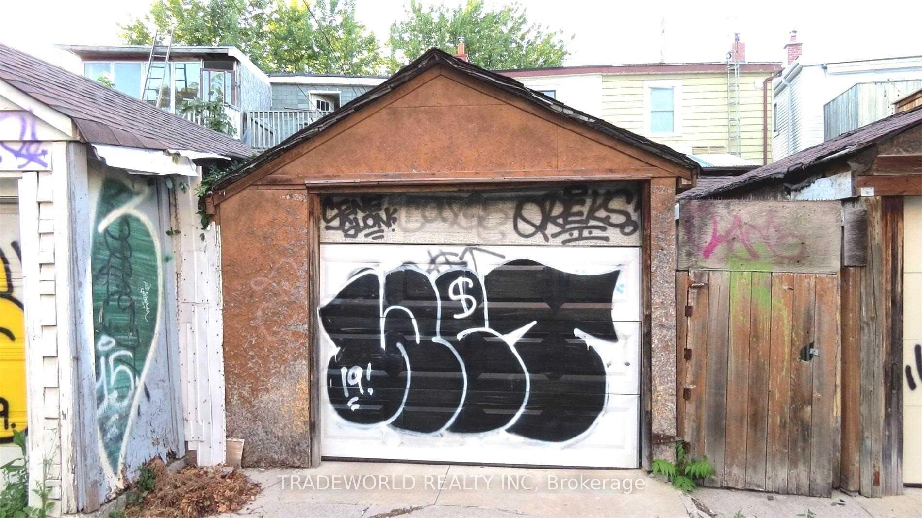 Photo 26 of 937 Gerrard Street E, Toronto, South Riverdale — HOMEH