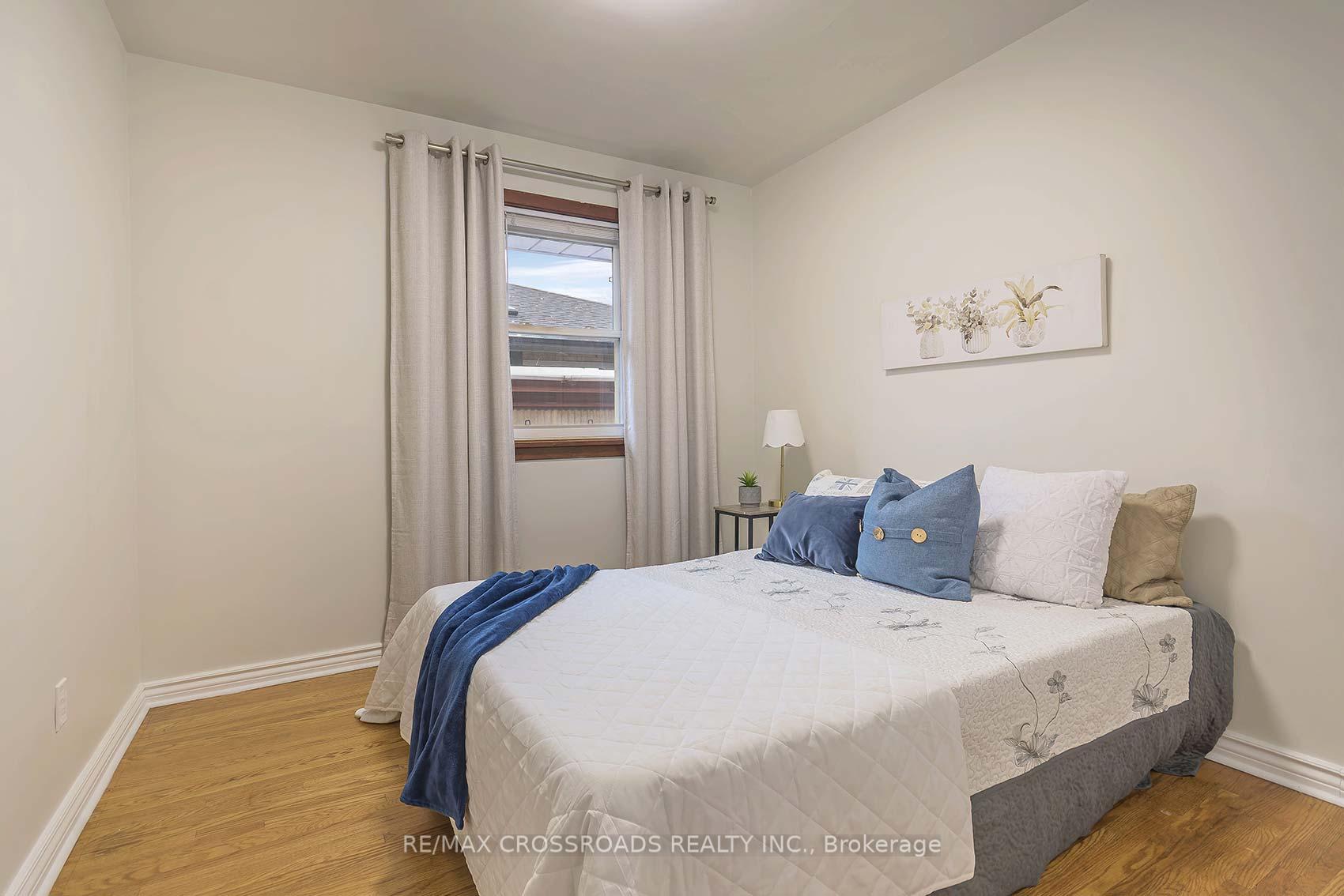 Photo 19 of 39 Pandora Circle, Scarborough, Woburn — HOMEH