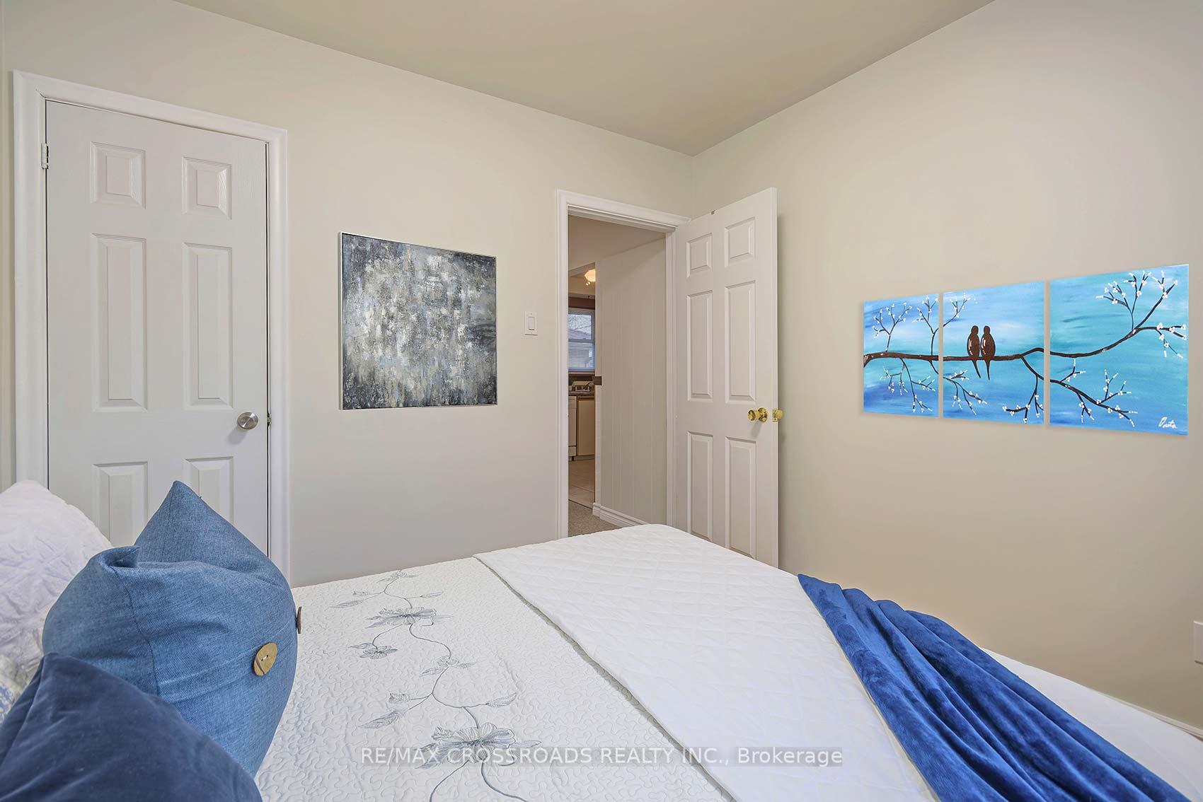 Photo 20 of 39 Pandora Circle, Scarborough, Woburn — HOMEH