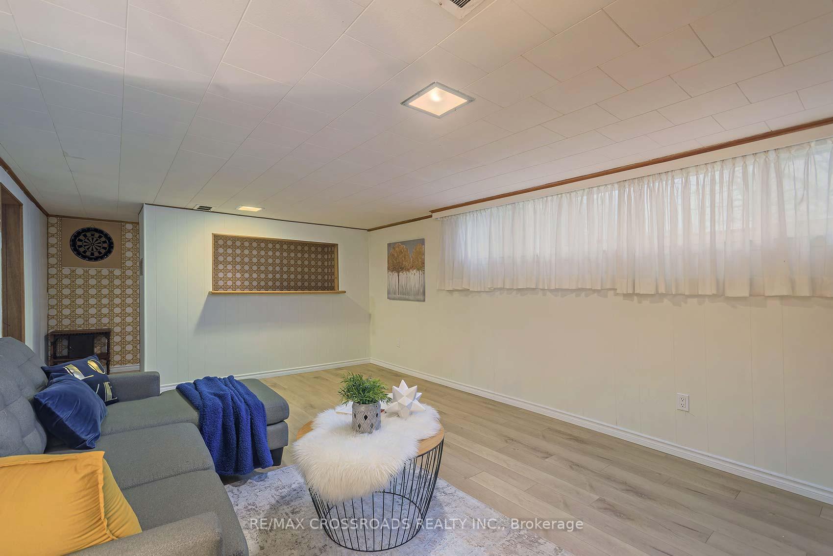 Photo 28 of 39 Pandora Circle, Scarborough, Woburn — HOMEH