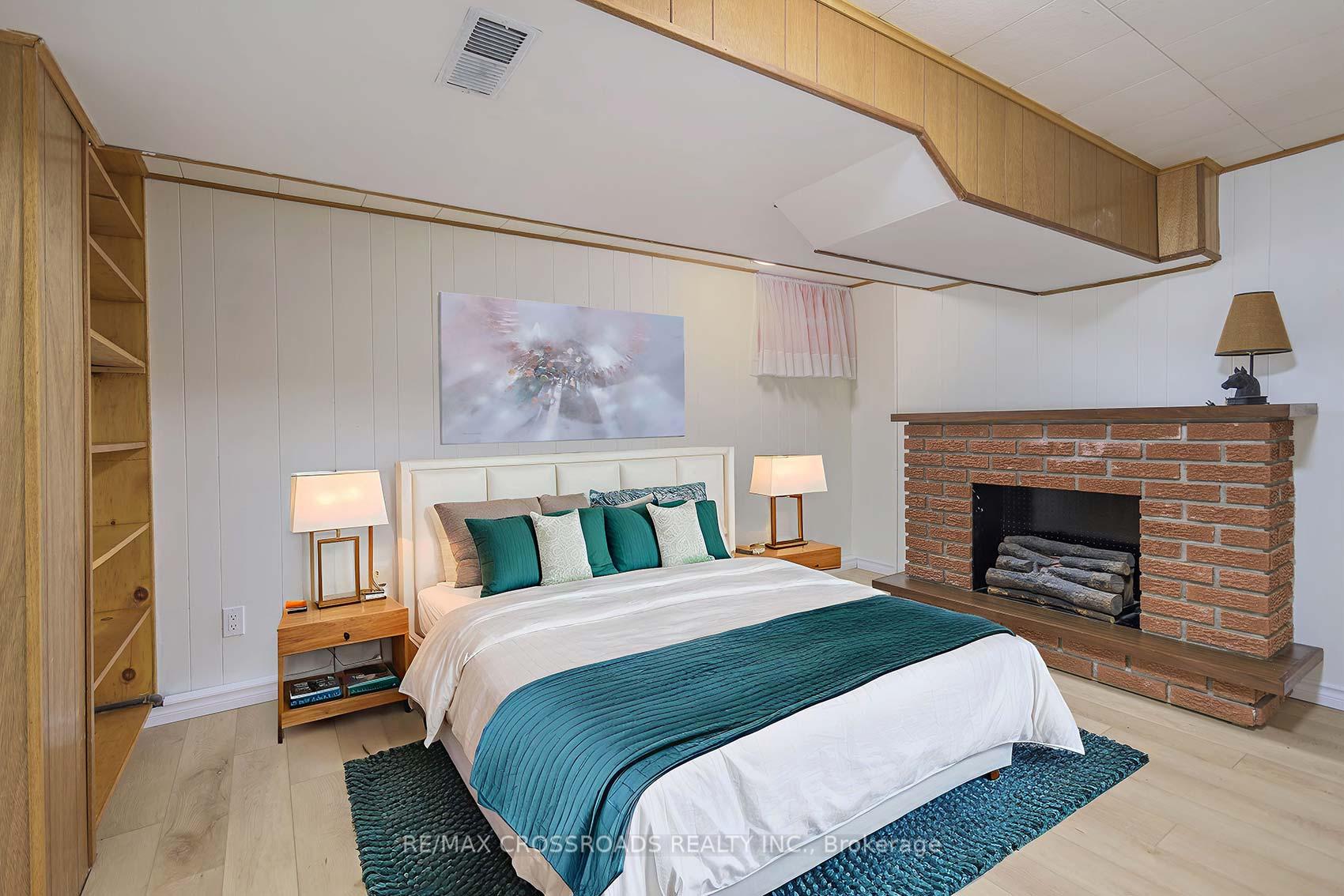 Photo 31 of 39 Pandora Circle, Scarborough, Woburn — HOMEH