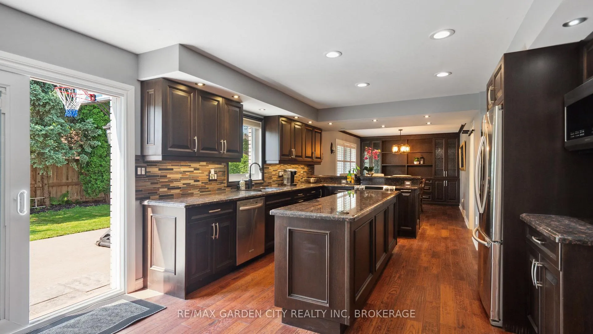 Photo 9 of 6276 Moretta Drive, Niagara Falls, Stamford — HOMEH