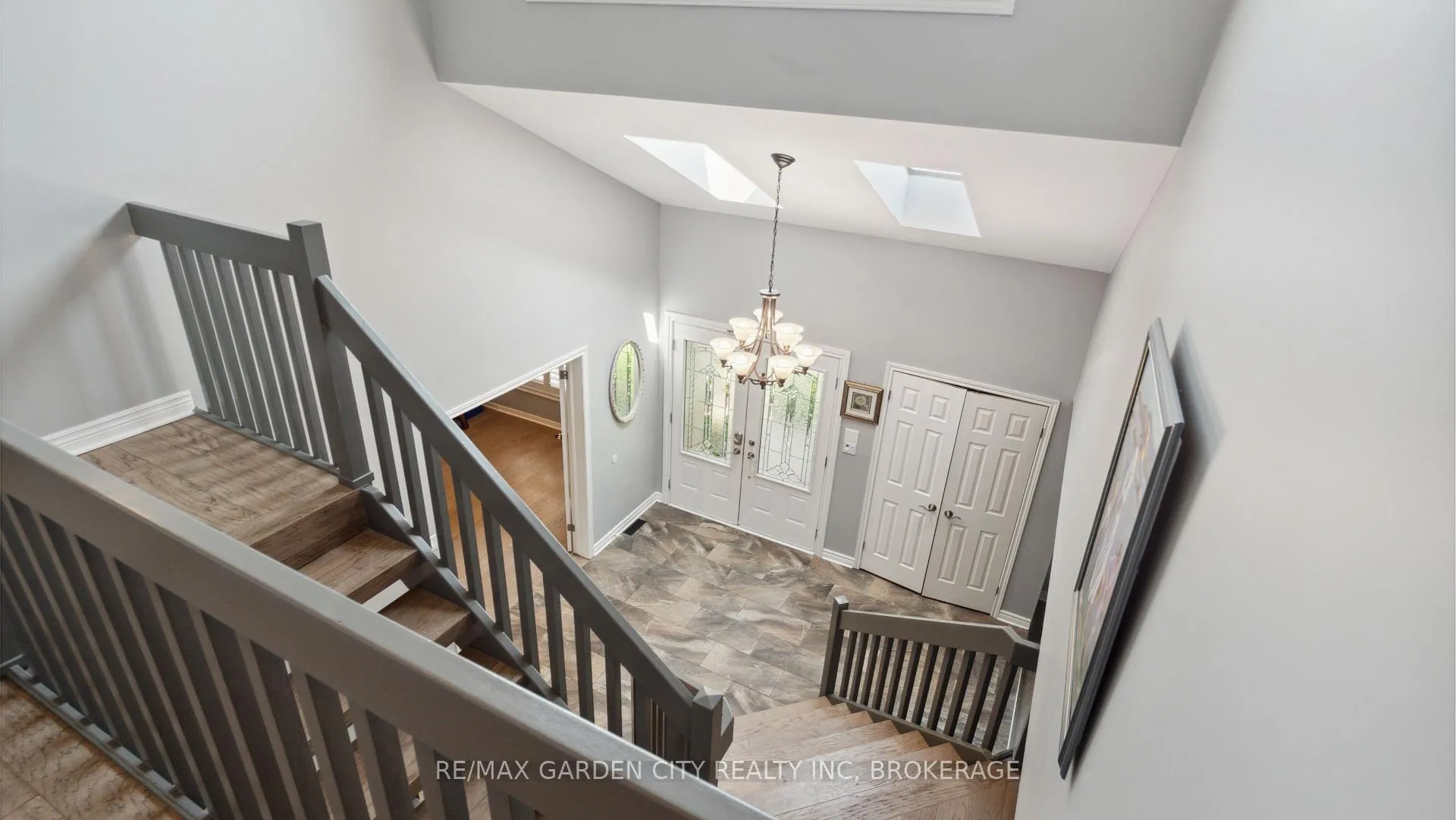 Photo 11 of 6276 Moretta Drive, Niagara Falls, Stamford — HOMEH
