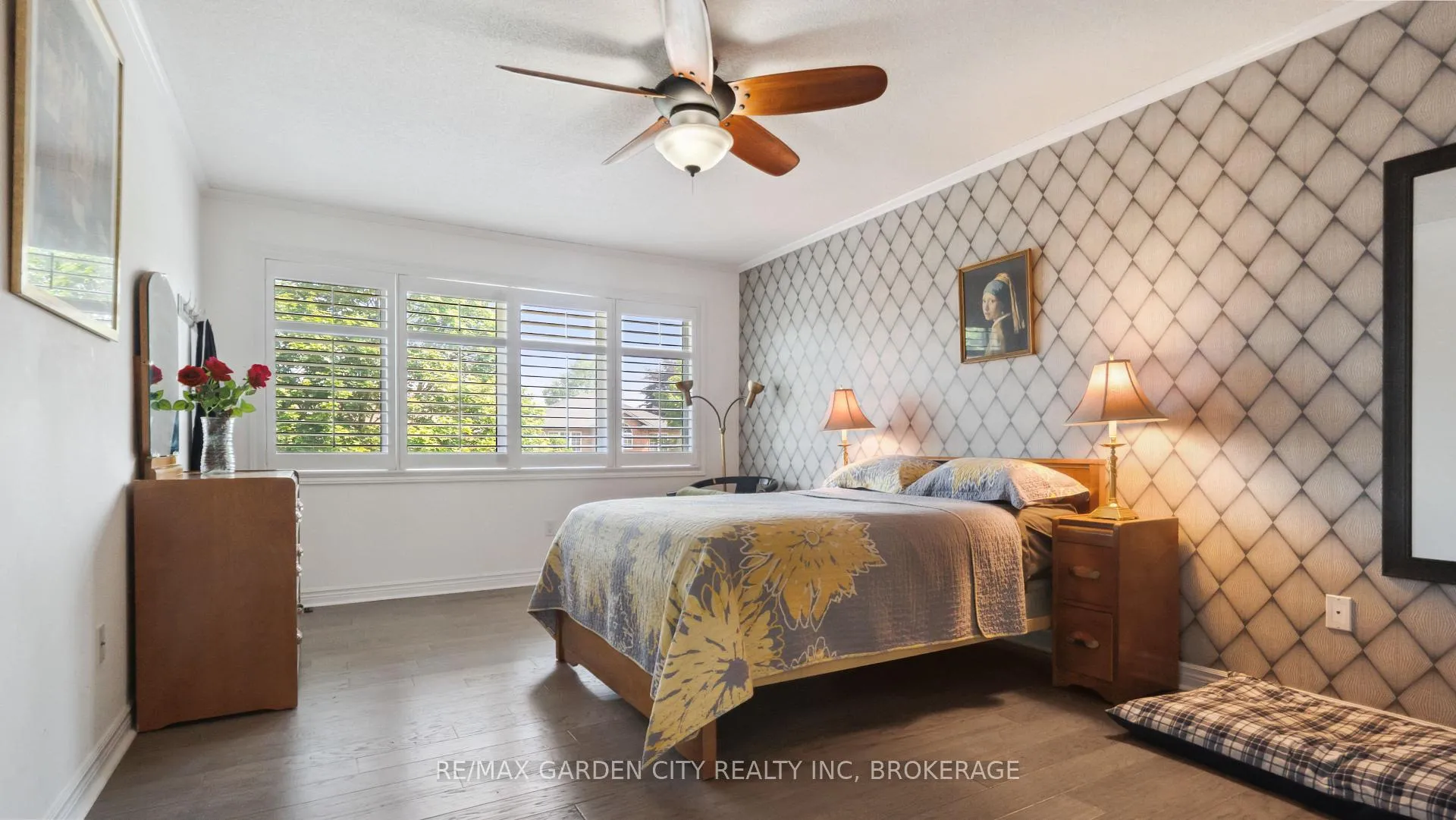 Photo 12 of 6276 Moretta Drive, Niagara Falls, Stamford — HOMEH
