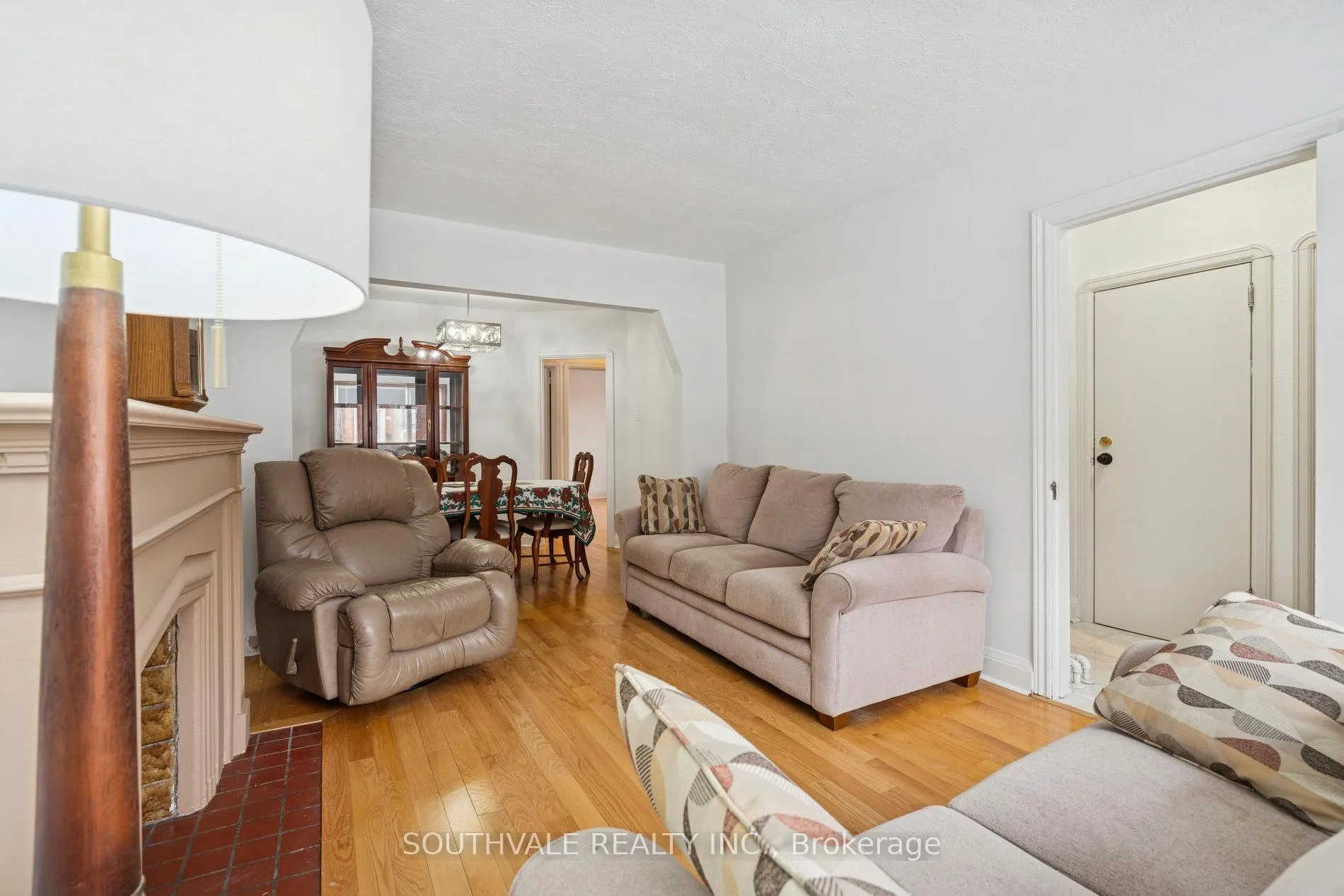 Photo 8 of 169 Torrens Avenue, Toronto, East York — HOMEH
