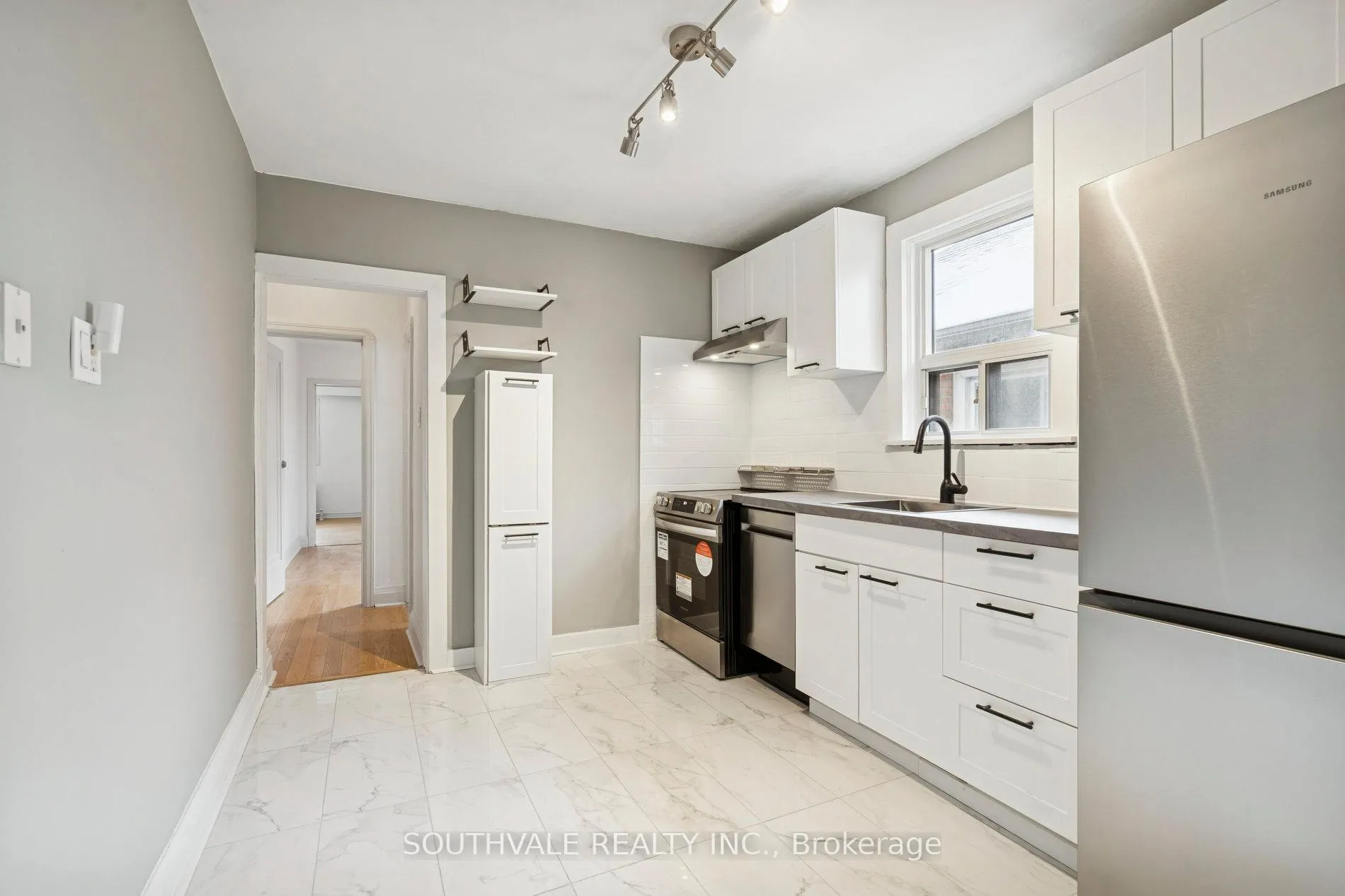 Photo 14 of 169 Torrens Avenue, Toronto, East York — HOMEH