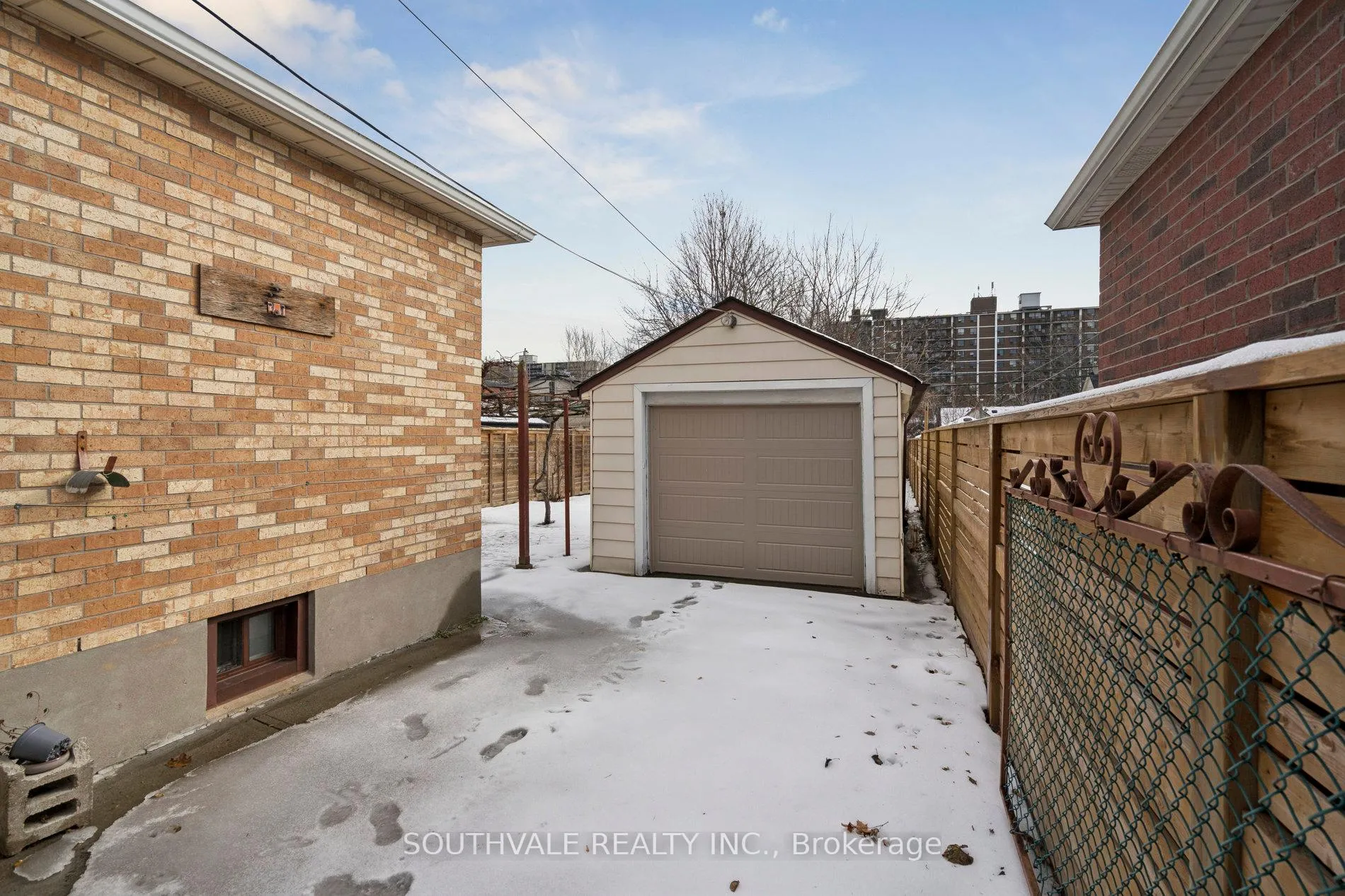Photo 35 of 169 Torrens Avenue, Toronto, East York — HOMEH