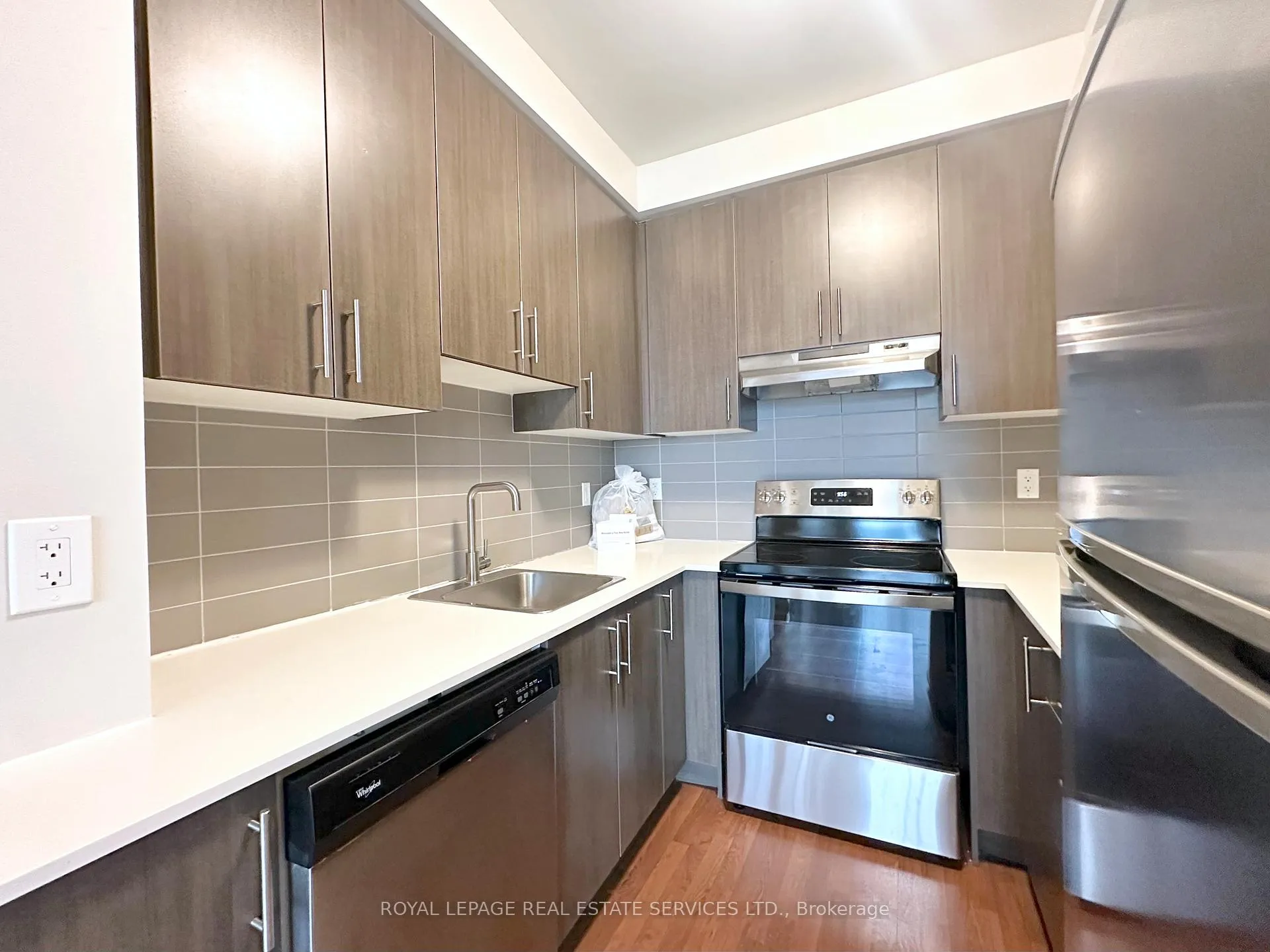 Photo 5 of Unit 2512, 188 Clark Boulevard, Brampton, Queen Street Corridor — HOMEH