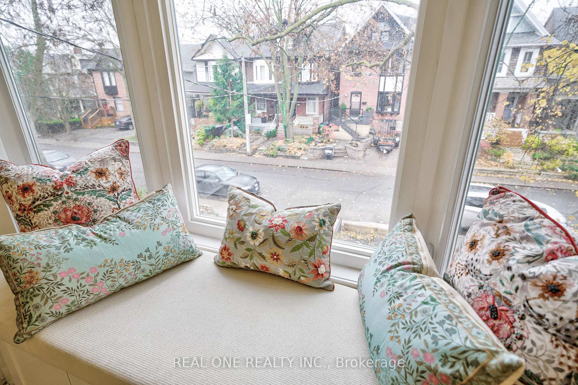 Photo 23 of Unit Upper, 19 Condor Avenue, Toronto, Blake-Jones — HOMEH