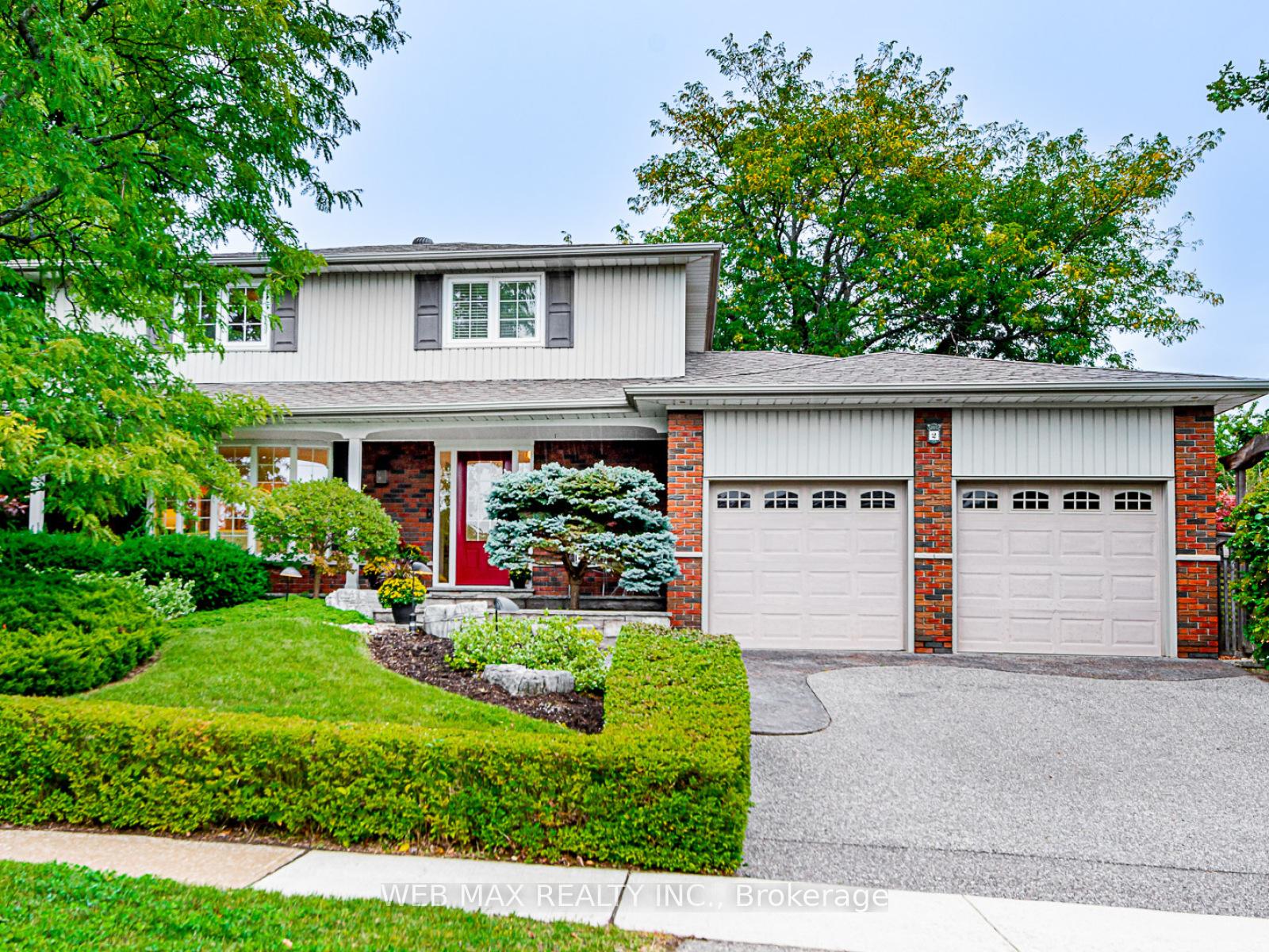 Front of 2 Creekwood Drive